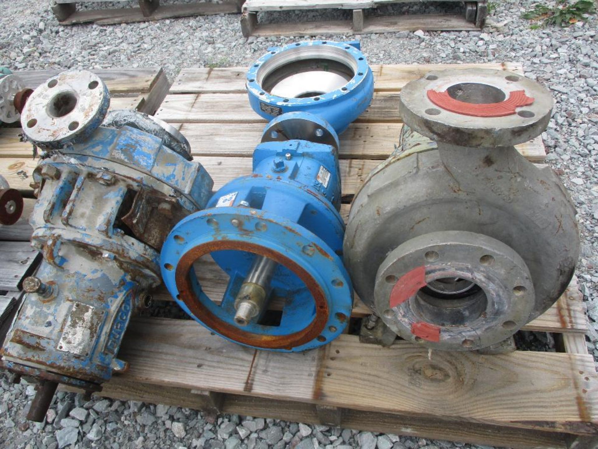 (1) Durco 3x4x10 A Alloy 20, (1) Goulds 3x4x10 316 Case, (1) Durco 2x3x10A CD4M Pump, (1) Goulds MTI - Image 3 of 4