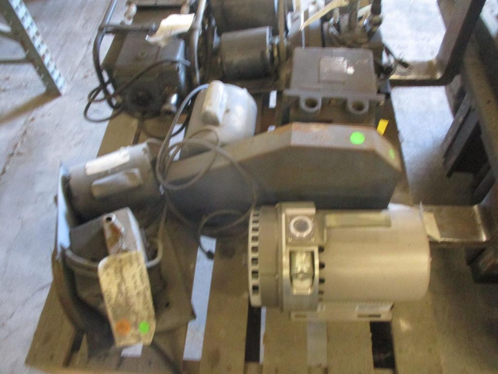 Pallet of Assorted Vacuum Pumps (Used)