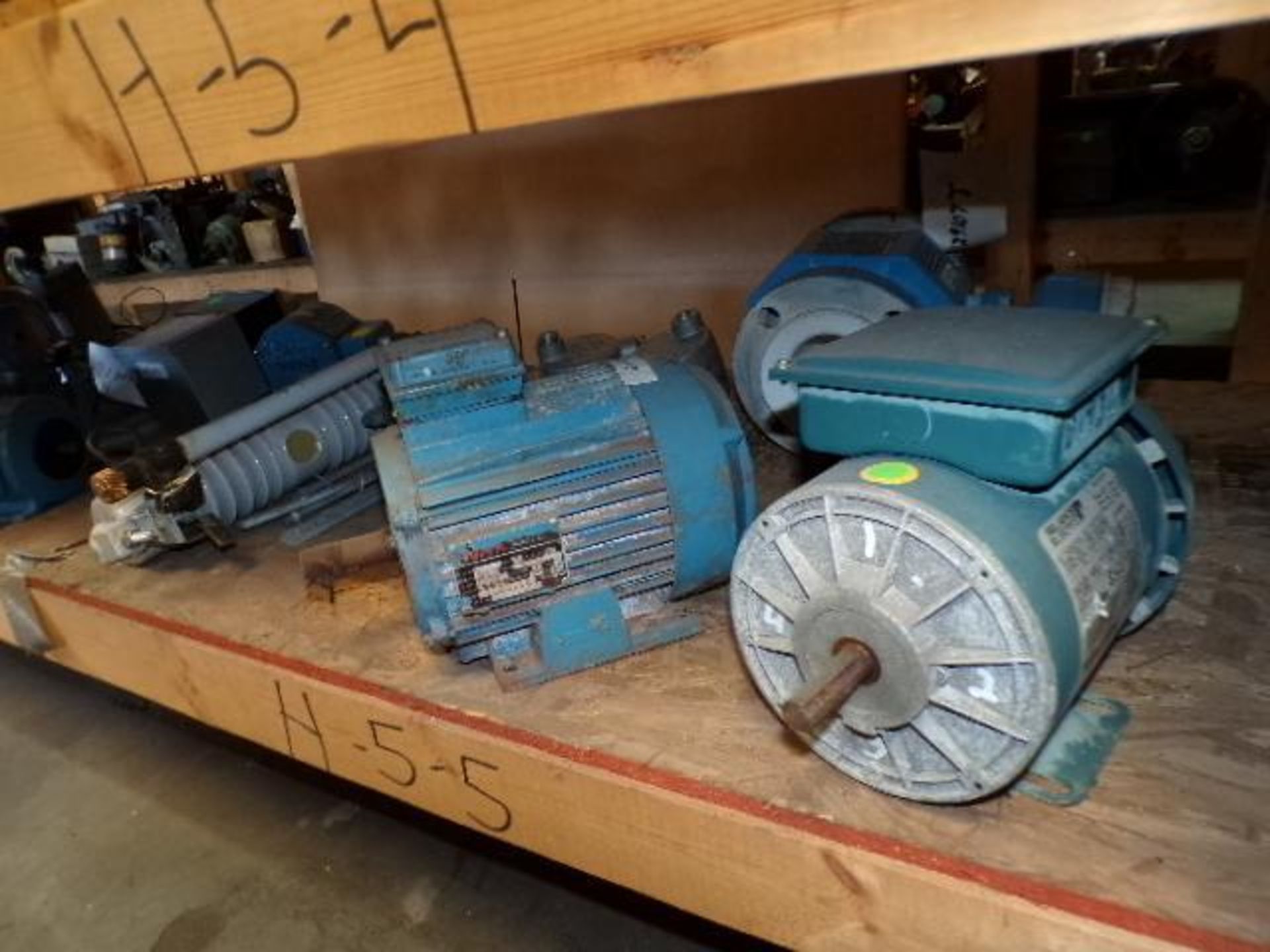 Contents of Shelf H-4-5 & H-5-5; Reliance Electric Motor, Flow Tube, AvTron, Viking Pump Valve, Endr - Image 3 of 6