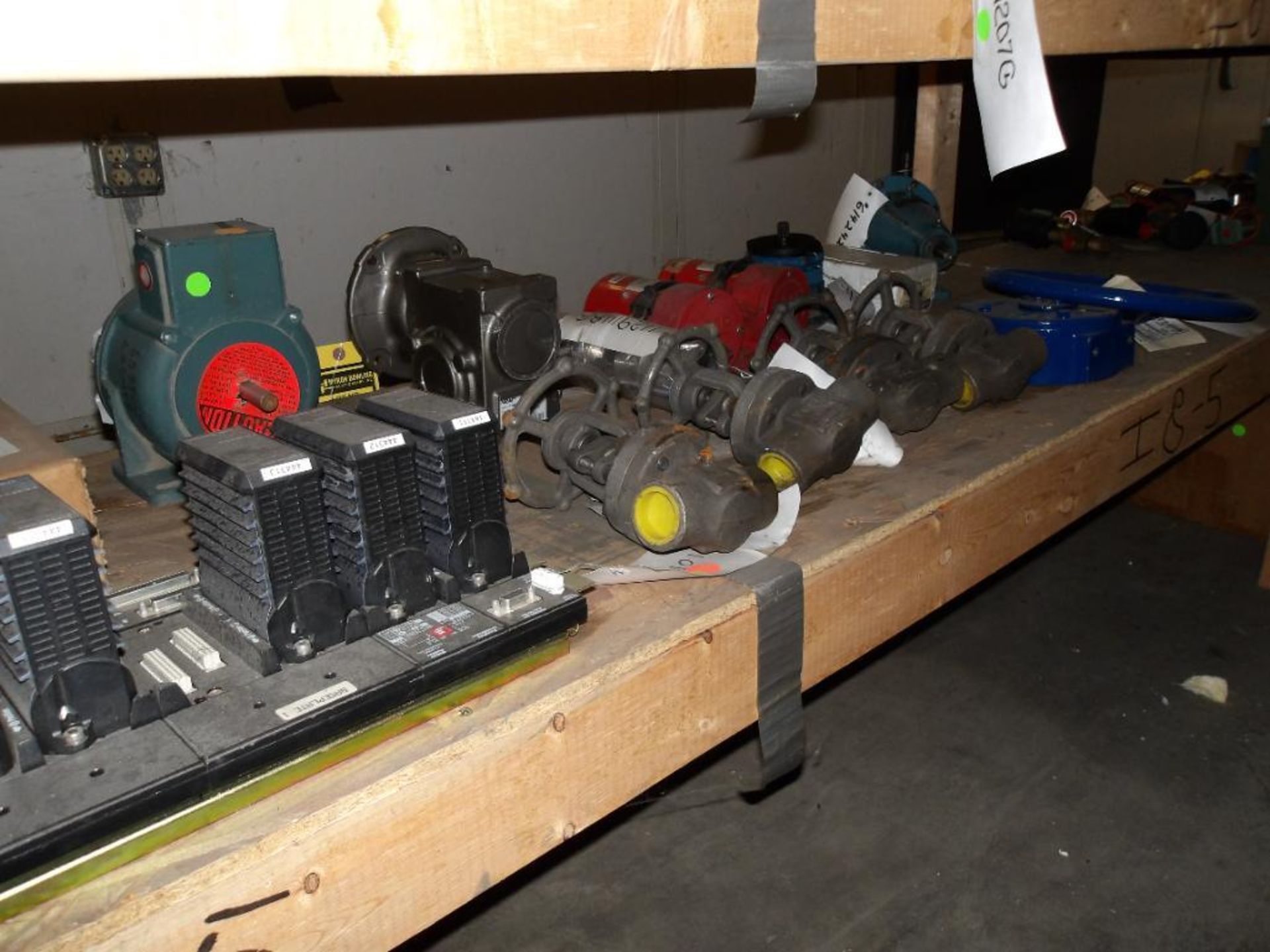 Contents of Shelf I-8-5-I-9-5; Electric Motors, Hydraulic Pump, Gearbox, Vogt Valves, Vibco, Foxboro - Image 11 of 11