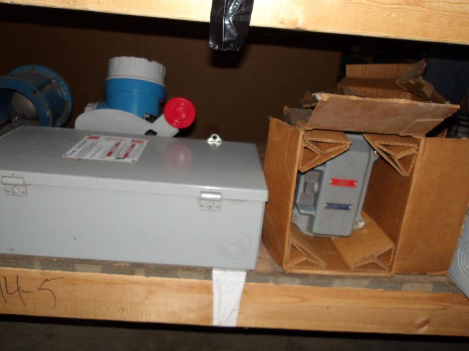 Contents of Shelf D-13-5 & D-14-5; Air Compressor, Relief Valves, Endress, Hauser, Pump, Flow Meters - Image 4 of 5