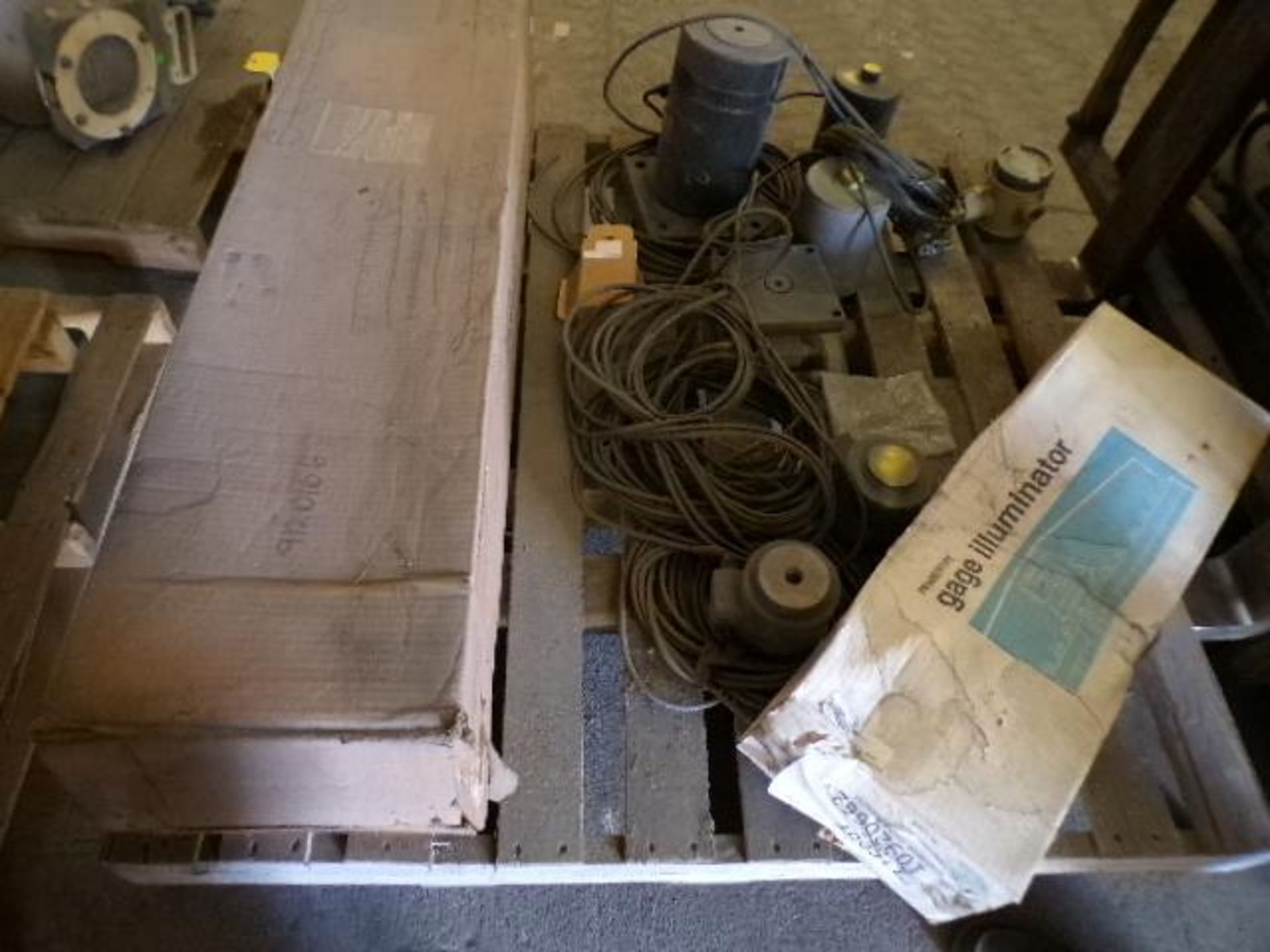 Pallet of Assorted Electrical Equipment (Used)