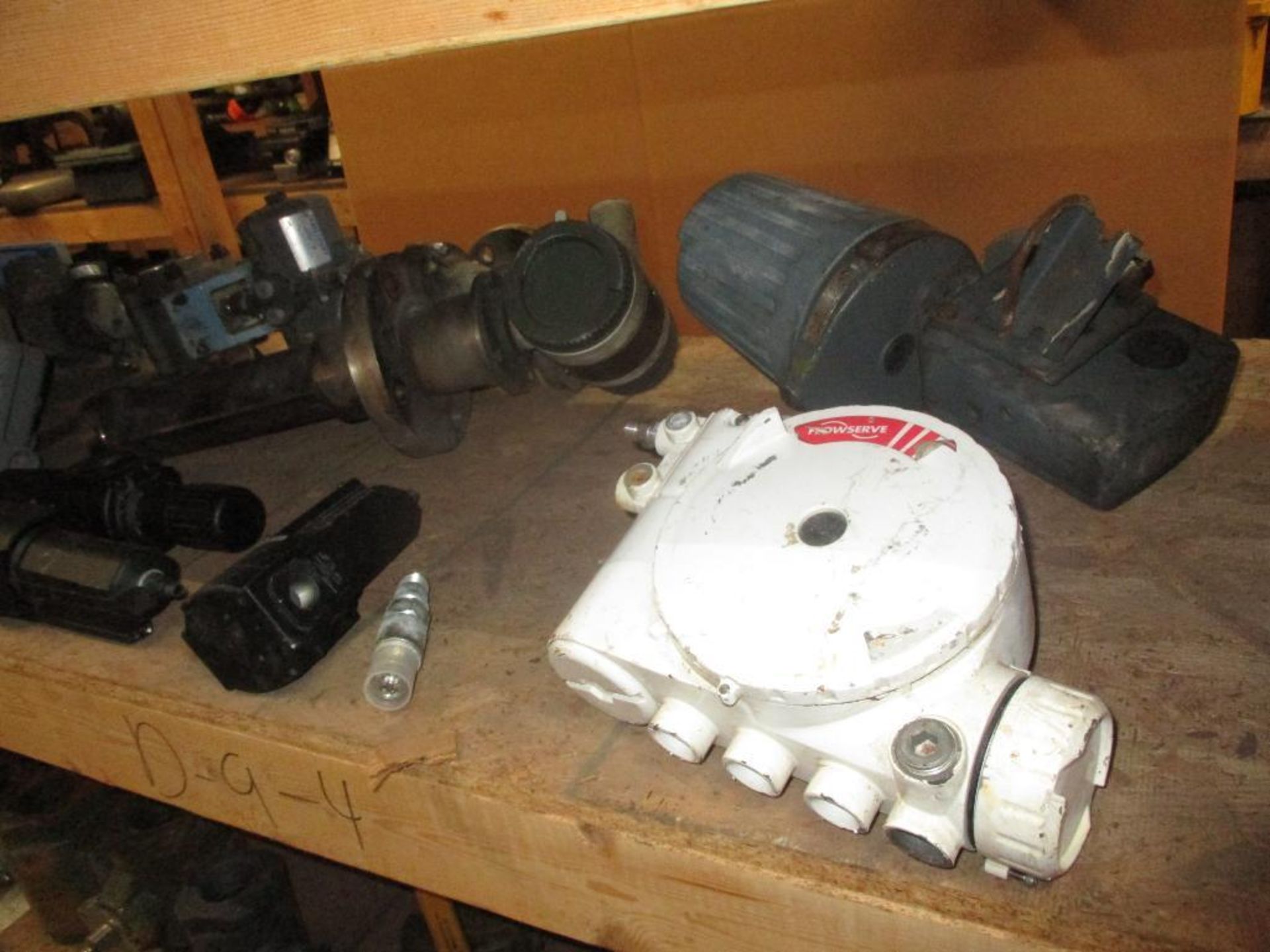 Contents of Shelf D-9-4 & D-10-4; Baily Instrument, Foxboro 876PH Transmitter, Kates Valve, Flowserv - Image 6 of 6