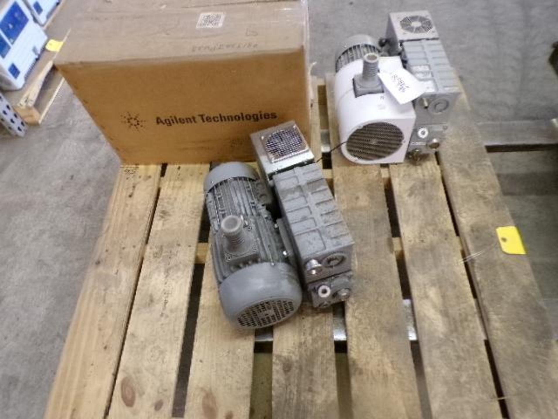 Agilent X3705 Vane Pumps, Model X3705-64000 (3) pcs. - Image 2 of 4