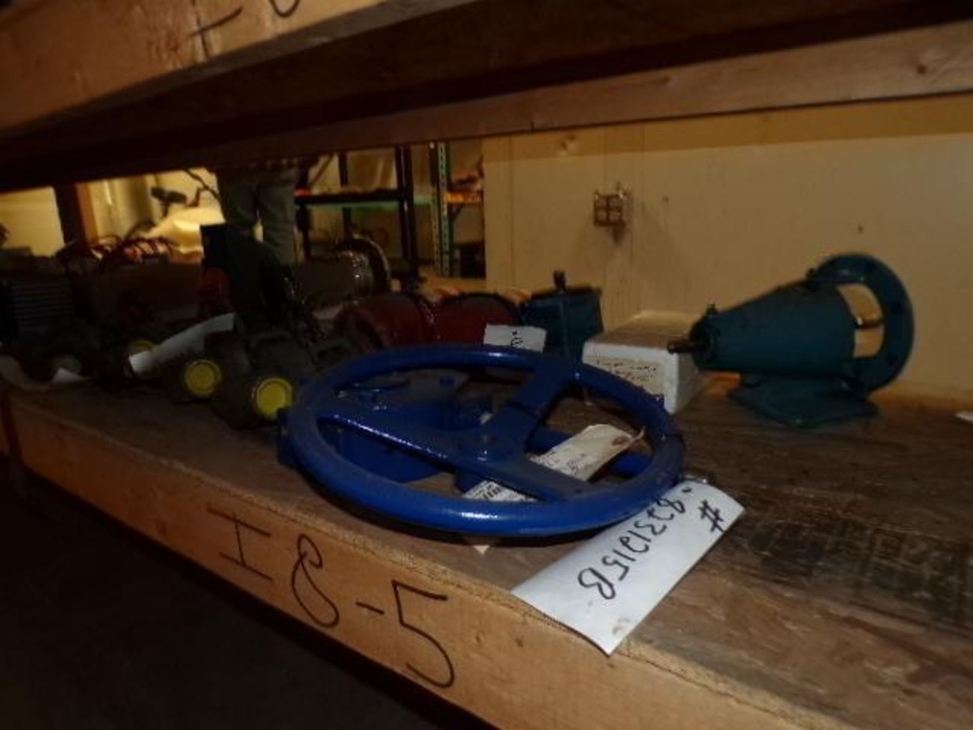 Contents of Shelf I-8-5-I-9-5; Electric Motors, Hydraulic Pump, Gearbox, Vogt Valves, Vibco, Foxboro - Image 4 of 11