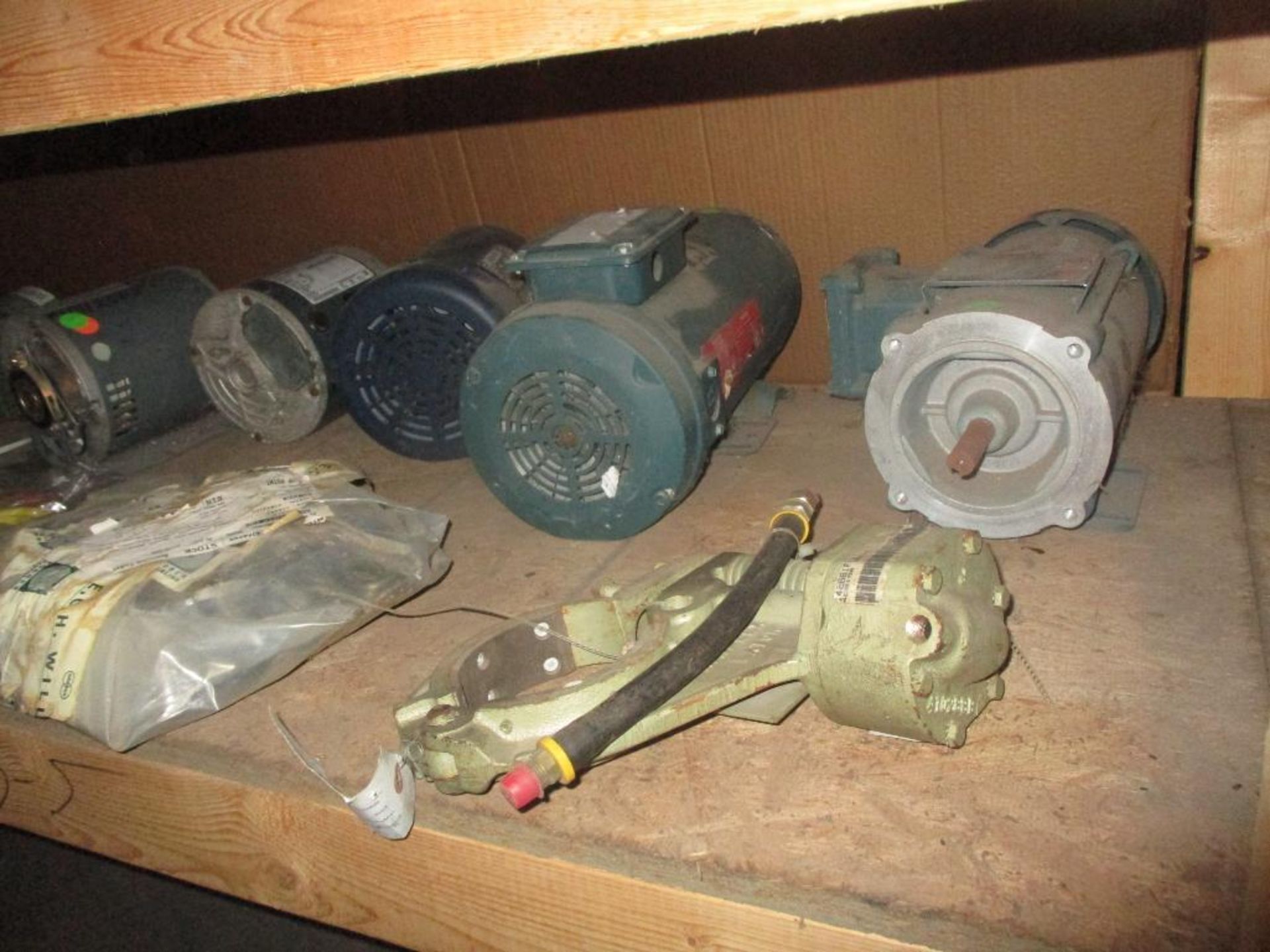 Contents of Shelf E-3-5 & E-4-5; (10) Electric Motors, Leeson, Reliance, Marathon, Siemens, Baldor, - Image 4 of 12