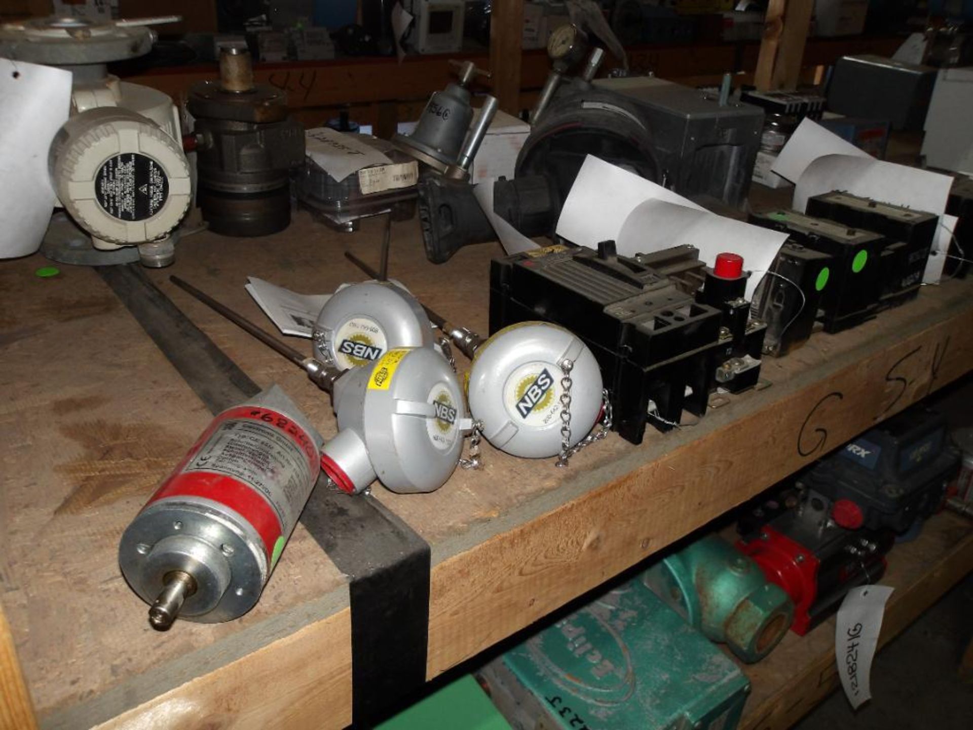 Contents of Shelf G-5-4; Siemens, Regulators, Flow Tube, Hydraulic Gear Motor, Gauges, Allen Bradley - Image 12 of 12