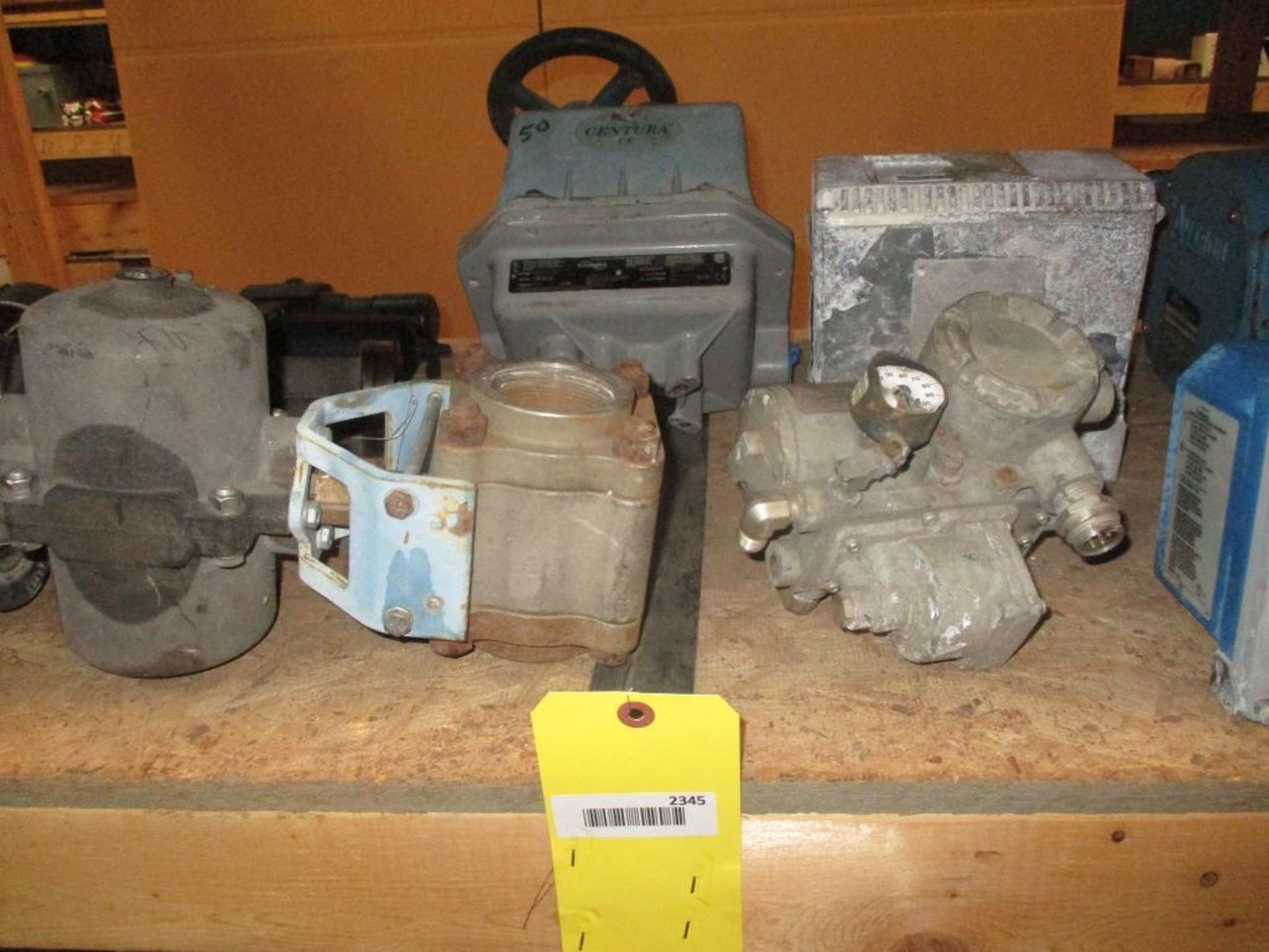 Contents of Shelf D-9-4 & D-10-4; Baily Instrument, Foxboro 876PH Transmitter, Kates Valve, Flowserv - Image 2 of 6