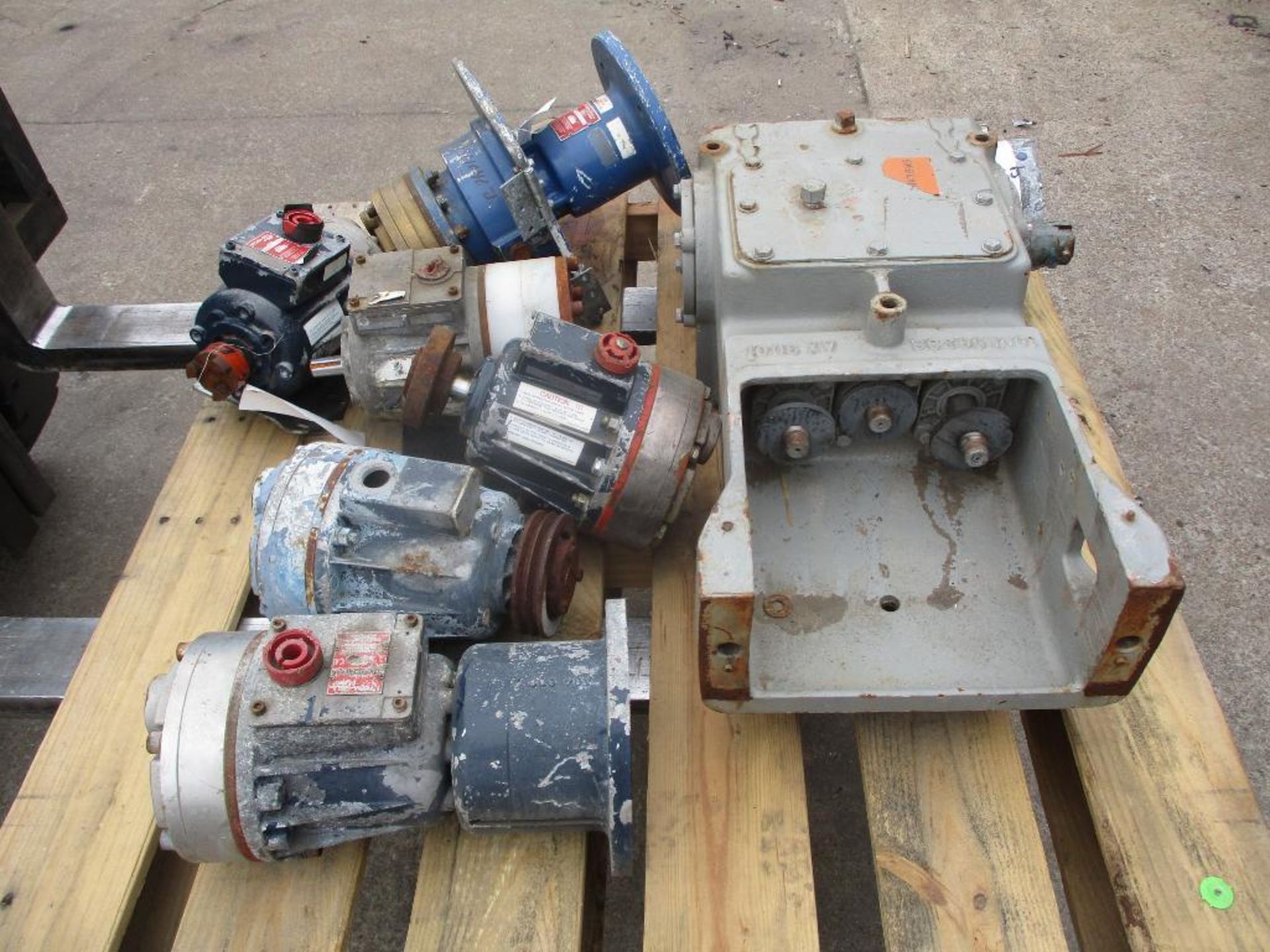 Hydracells, D10, D12, Hydracell M03, Tri-Plex Pump (No Tag) - Image 4 of 4