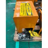 Husky Tools Hydraulic Pump, 3/4 HP, 10,000 PSI Max. Pressure, Model R-14EA