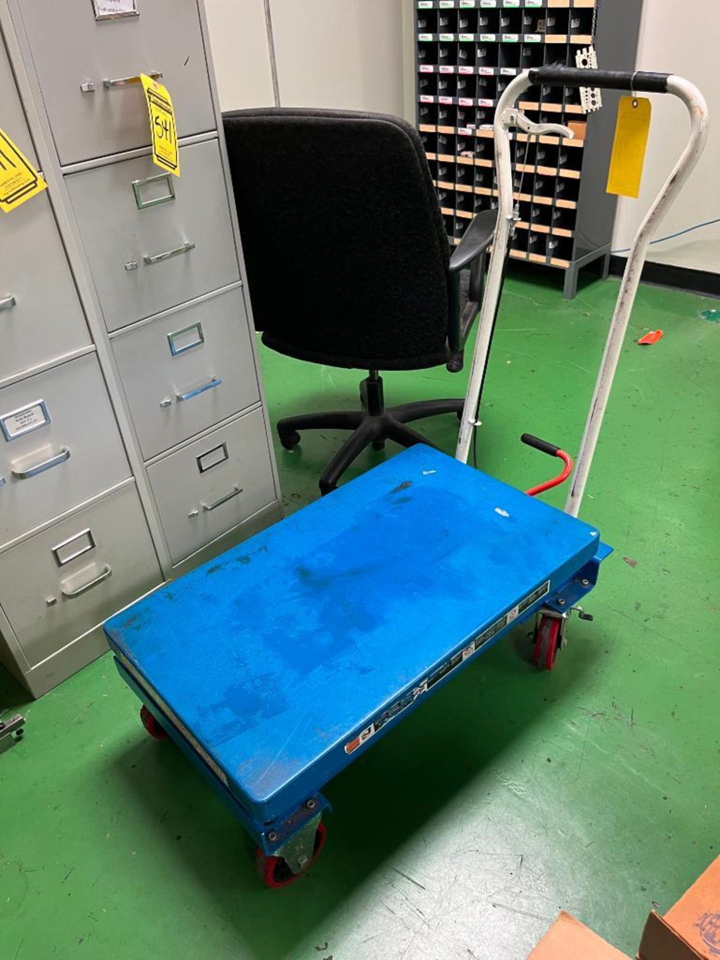 GS Scissor Lift Table Cart, Model BS25, 250 LB. Capacity