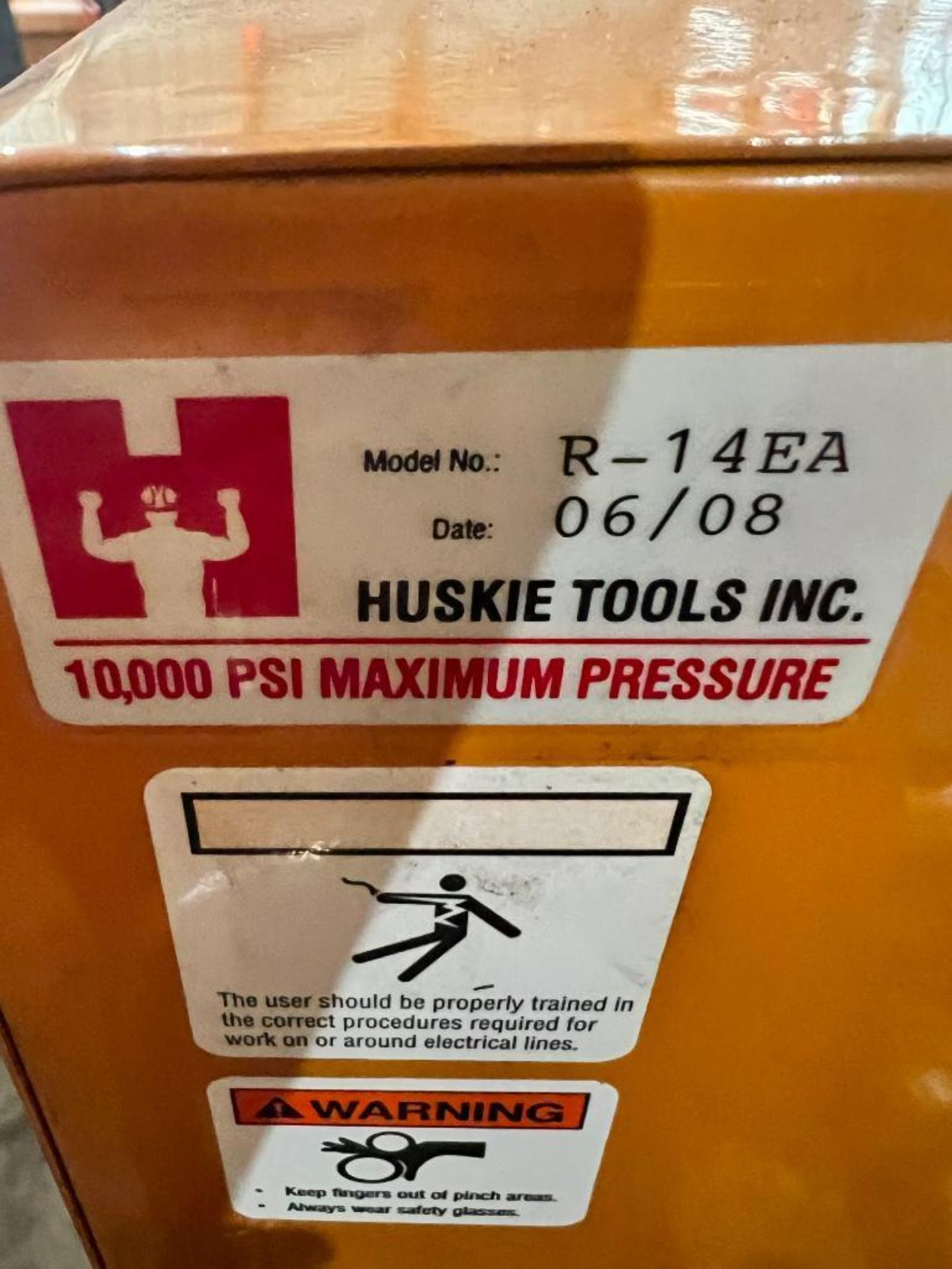 Husky Tools Hydraulic Pump, 3/4 HP, 10,000 PSI Max. Pressure, Model R-14EA - Image 4 of 4