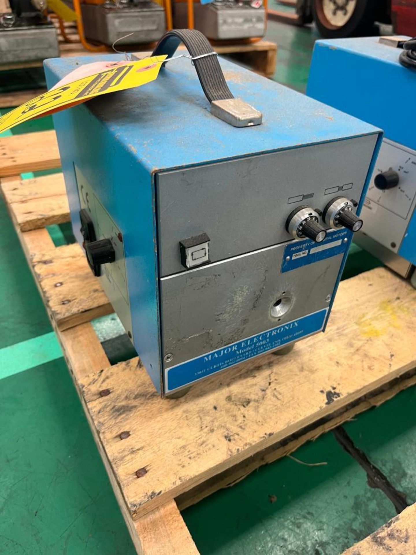 Zoller/Major Electronix Automatic Wire Stripper, Model 5003/A104, 2 X T2A250V, 14. AWG Capacity - Bild 2 aus 2