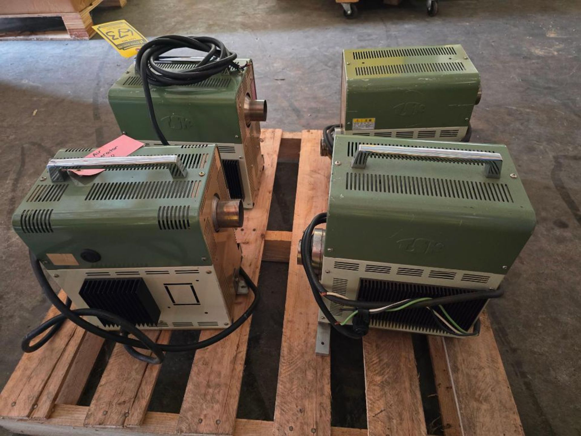 (4x) 2011 TSK-10 Electric Hot Air Generators on Pallet, 30W, Indoor Type - Image 7 of 8