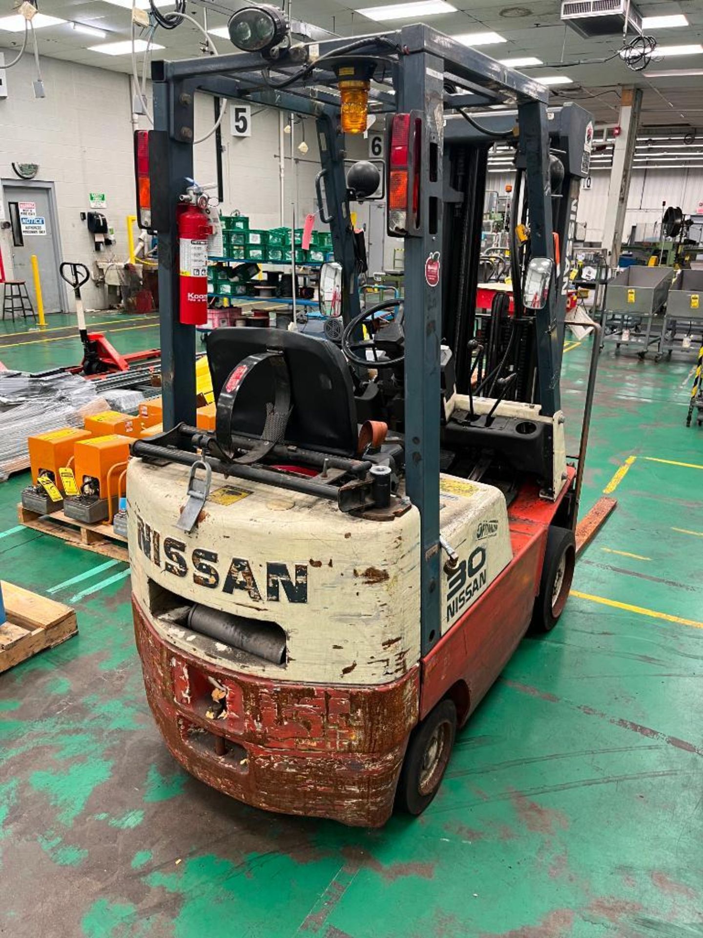 Nissan 5,000 LB. Forklift, Model CPJ01A15PV, S/N CPJ01-9N4048 - Bild 4 aus 7