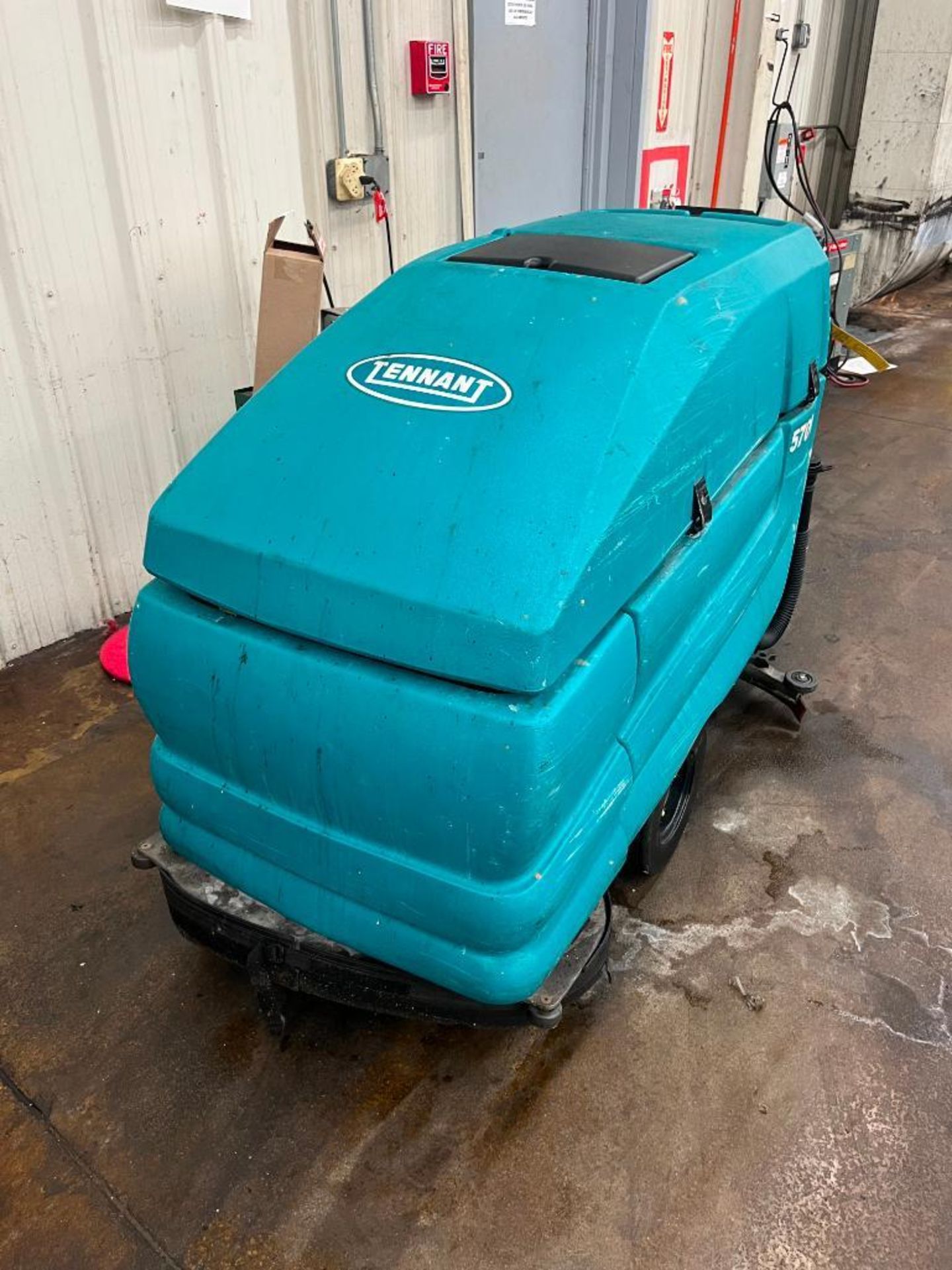 Tennant Floor Scrubber, Model 5700XP - Image 3 of 7