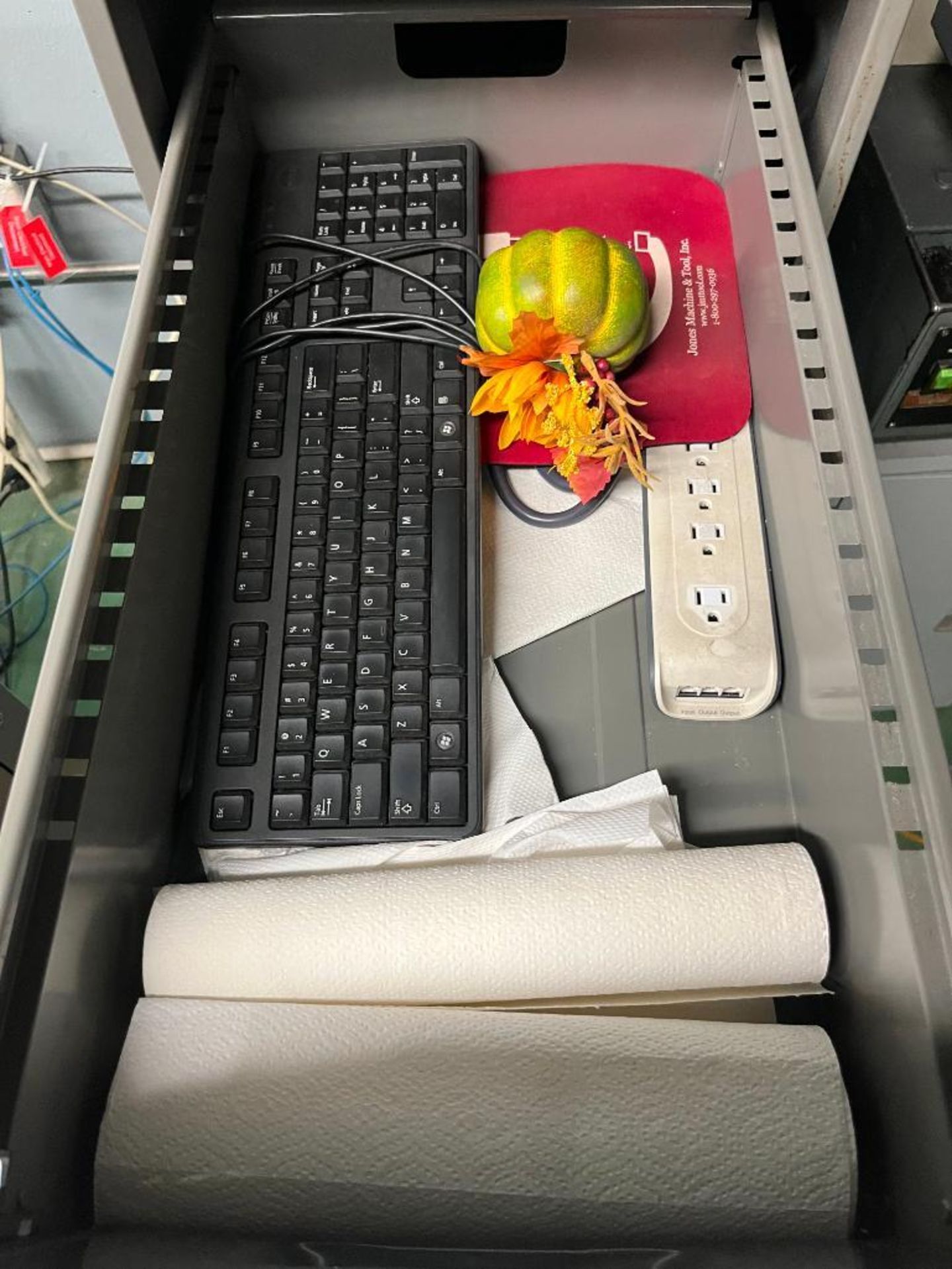 Foreman's Desk 4-Drawer Filling Cabinet - Image 5 of 6