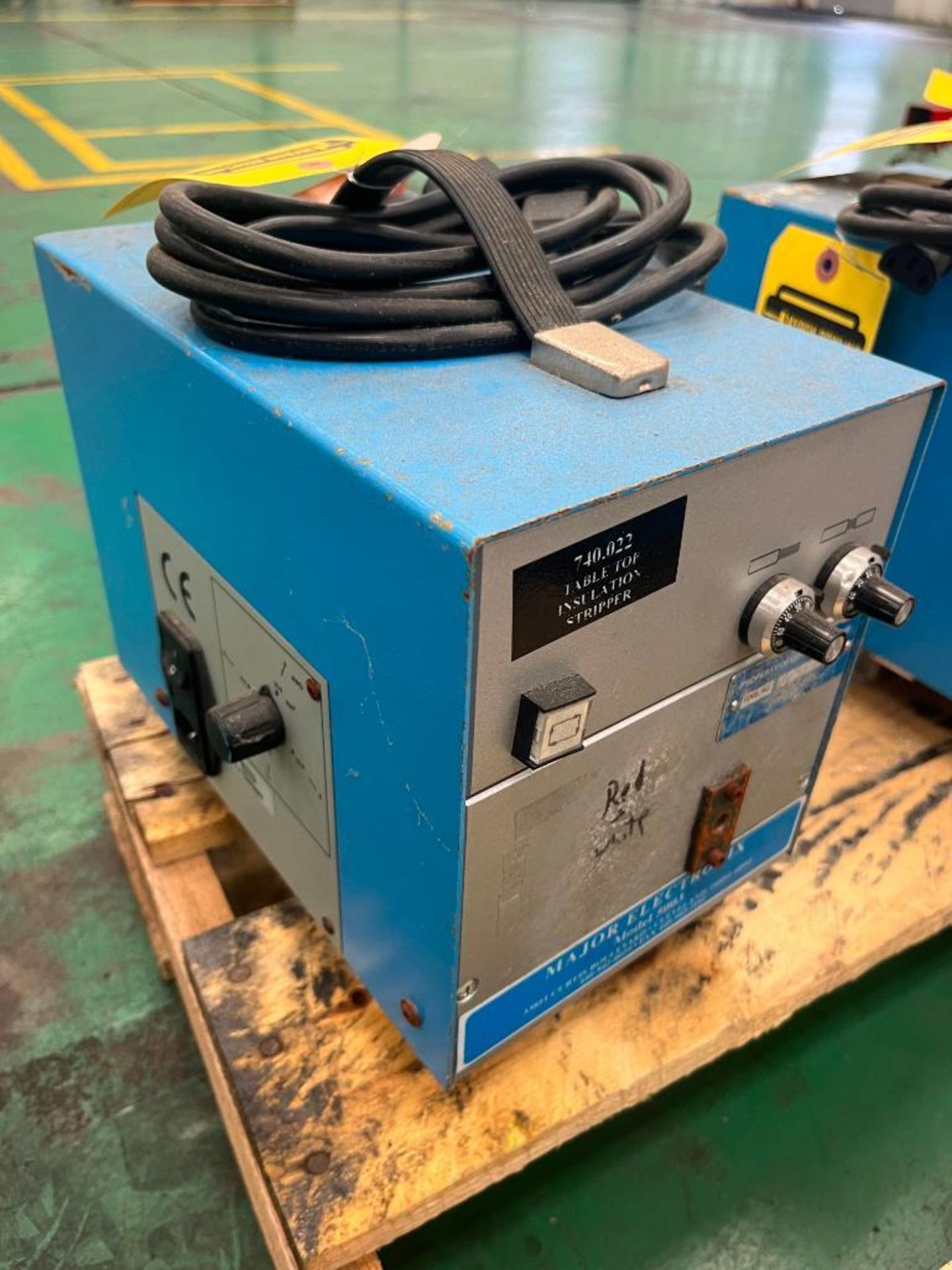 Zoller/Major Electronix Automatic Wire Stripper, Model 5003/A104, 2 X T2A250V, 14. AWG Capacity - Image 2 of 2