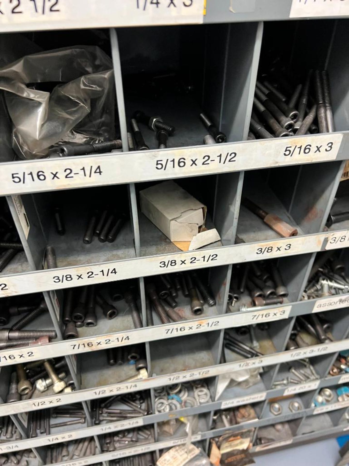 (28) Shelves of Assorted Parts, VERY LARGE LOT Consisting of MRO, Drives, Valves, PLC, Nuts, Bolts, - Bild 16 aus 67