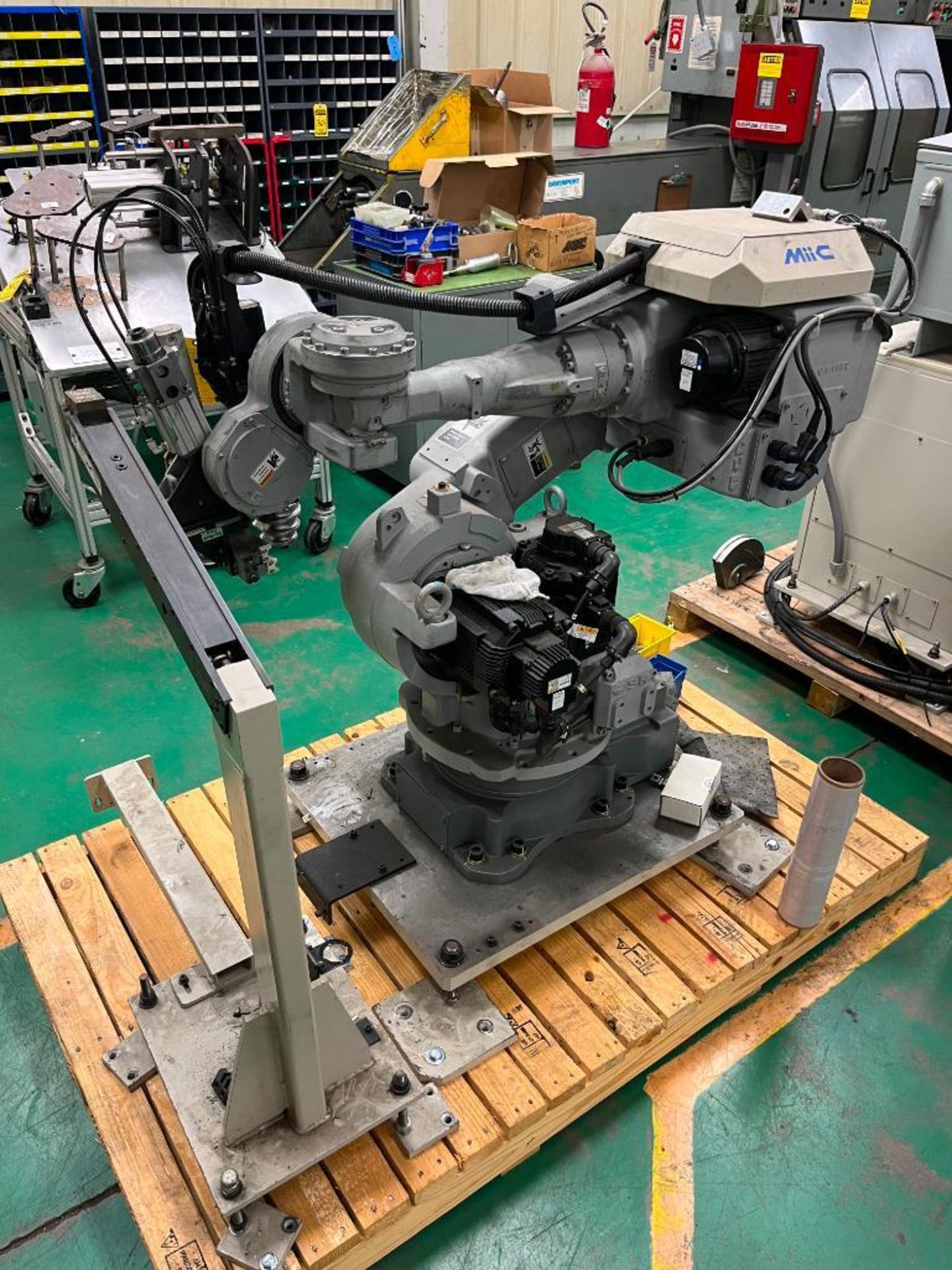 Yaskawa Motoman Robot Arm Tube Bender w/ Yasnac XRC Controller w/ Motoman Pendant, Type: ERCR-UP50-R - Image 4 of 16