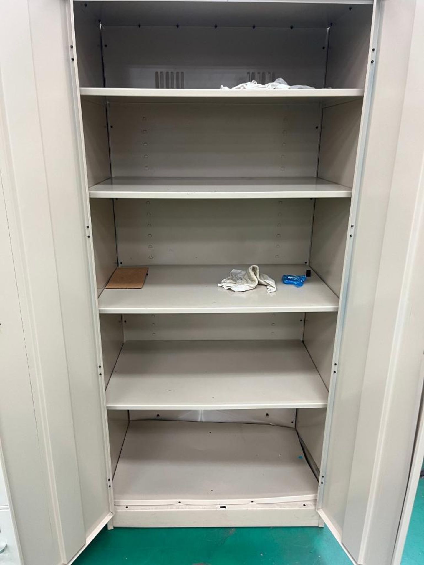 Filing Cabinets & Shelves - Bild 14 aus 14