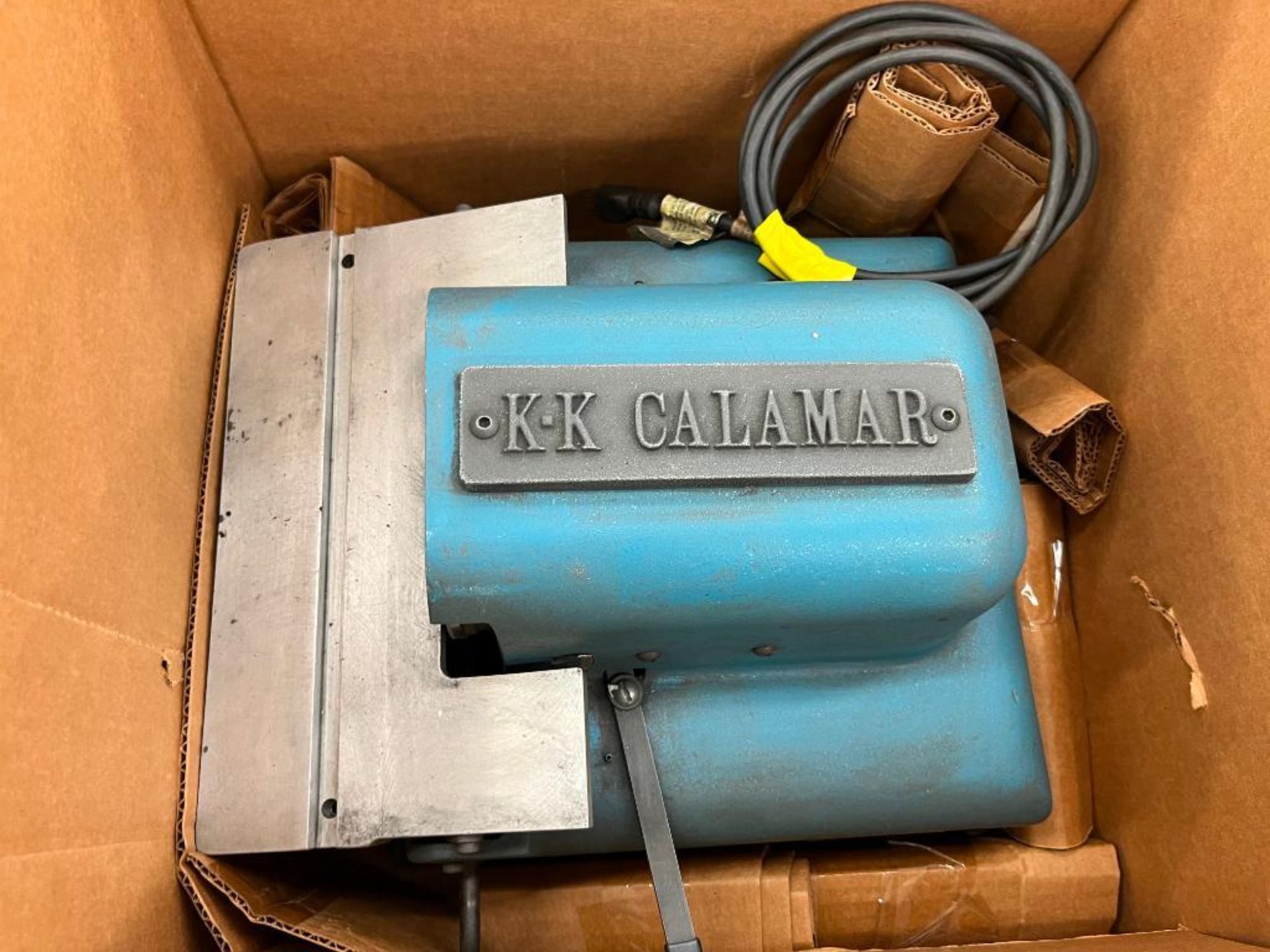 KK Calamar Tool Grinder & (3) Boxes of Wheel Abrasives - Image 2 of 3