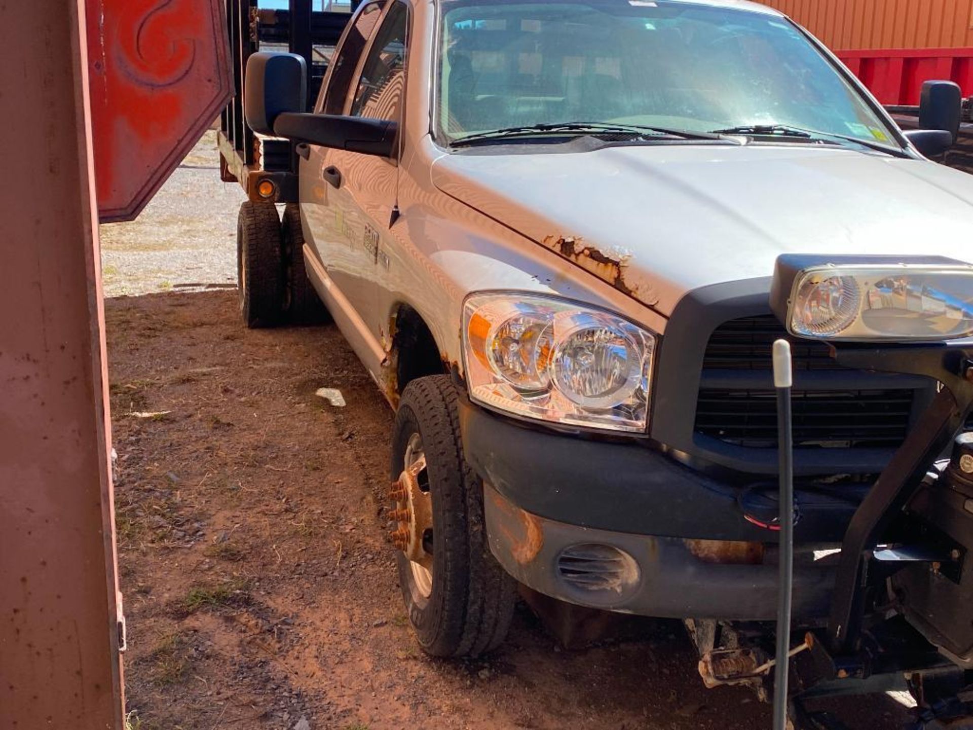 2007 Dodge 3500 HD Stake Bed Plow Truck, 5.7 Liter Hemi Engine, Storm Guard Plow, 65,753 Miles, Vin - Image 6 of 15