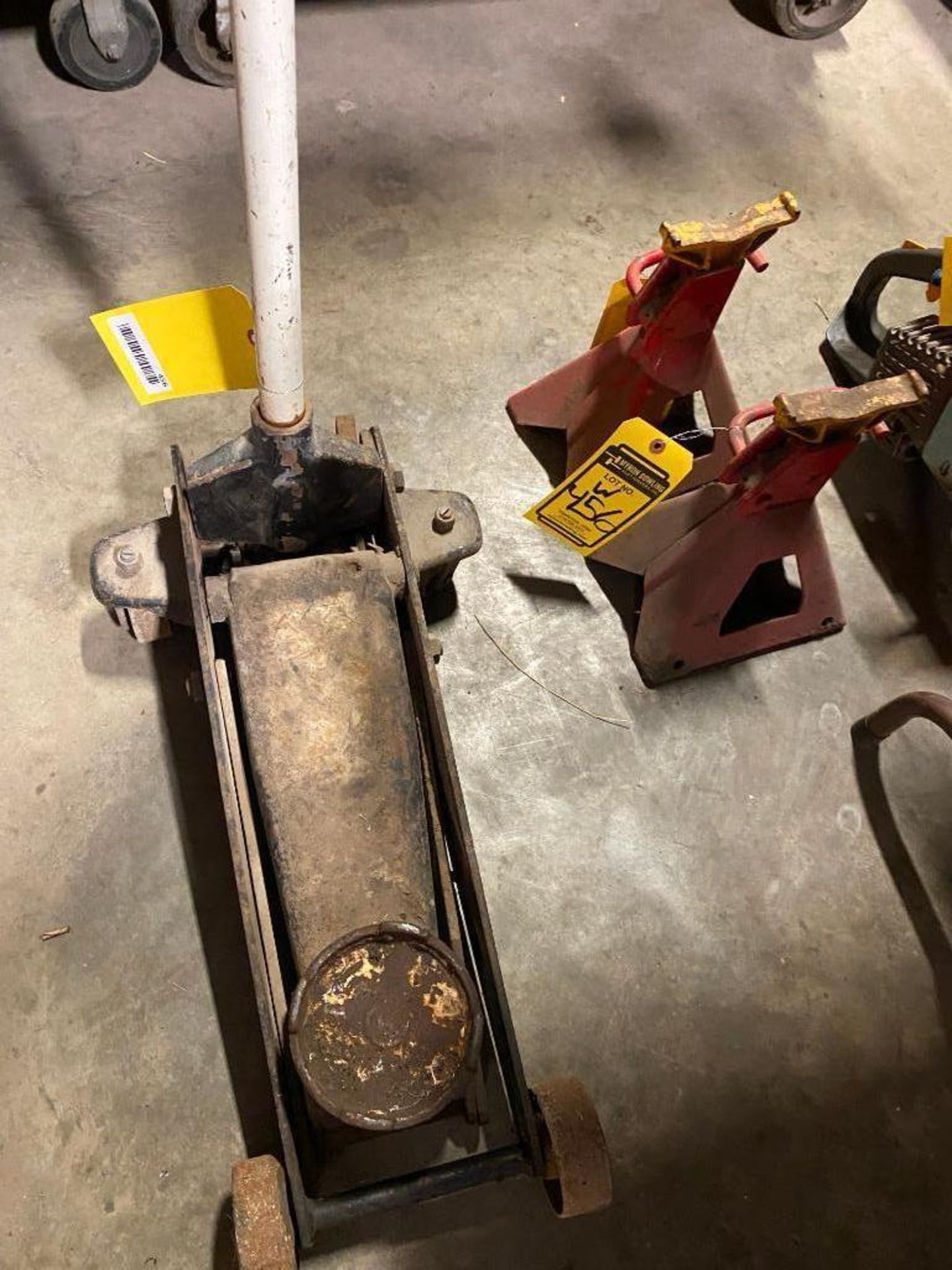 Speedway 2-Ton Floor Jack & (2) Jack Stands