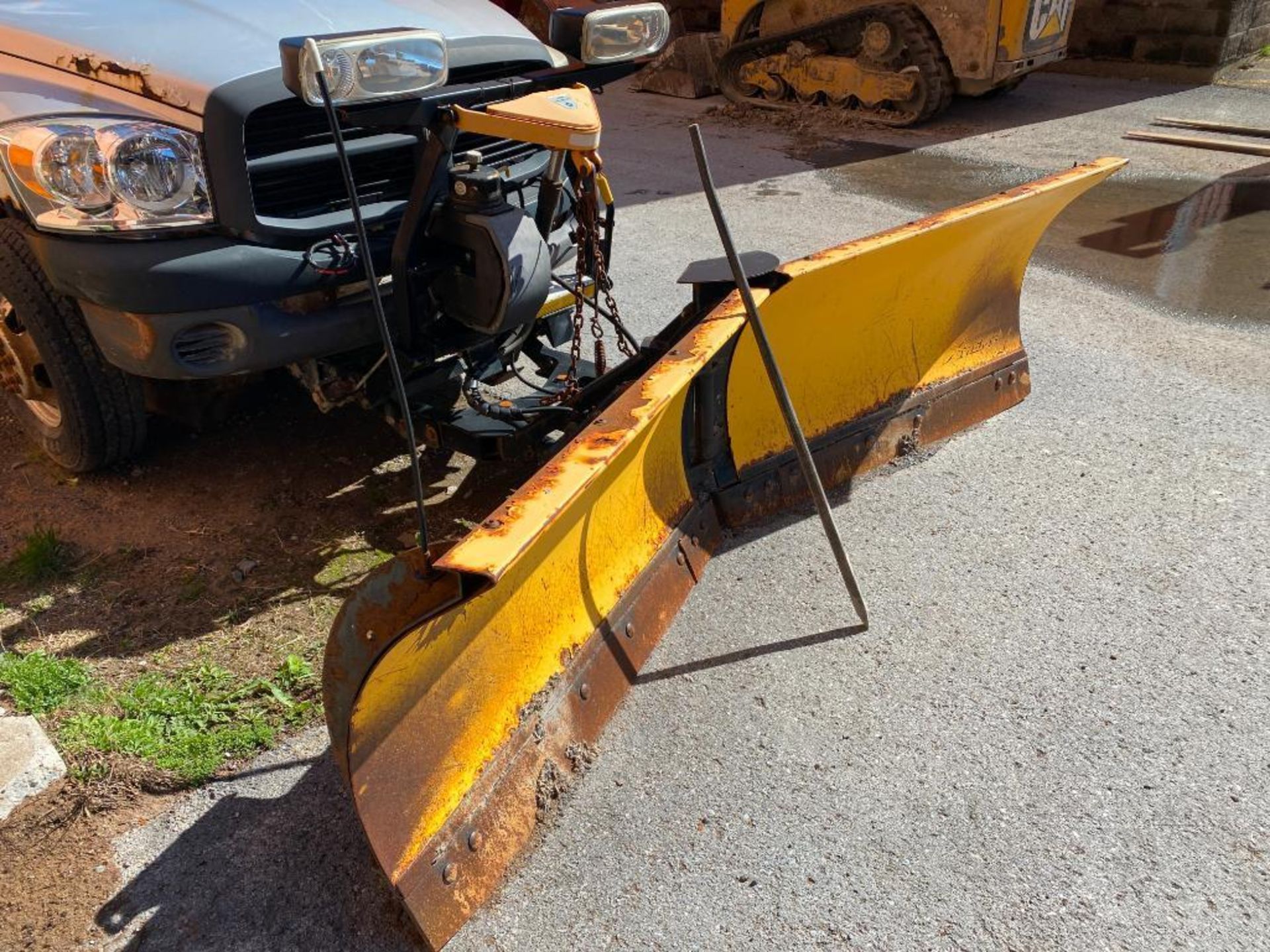 2007 Dodge 3500 HD Stake Bed Plow Truck, 5.7 Liter Hemi Engine, Storm Guard Plow, 65,753 Miles, Vin - Image 14 of 15