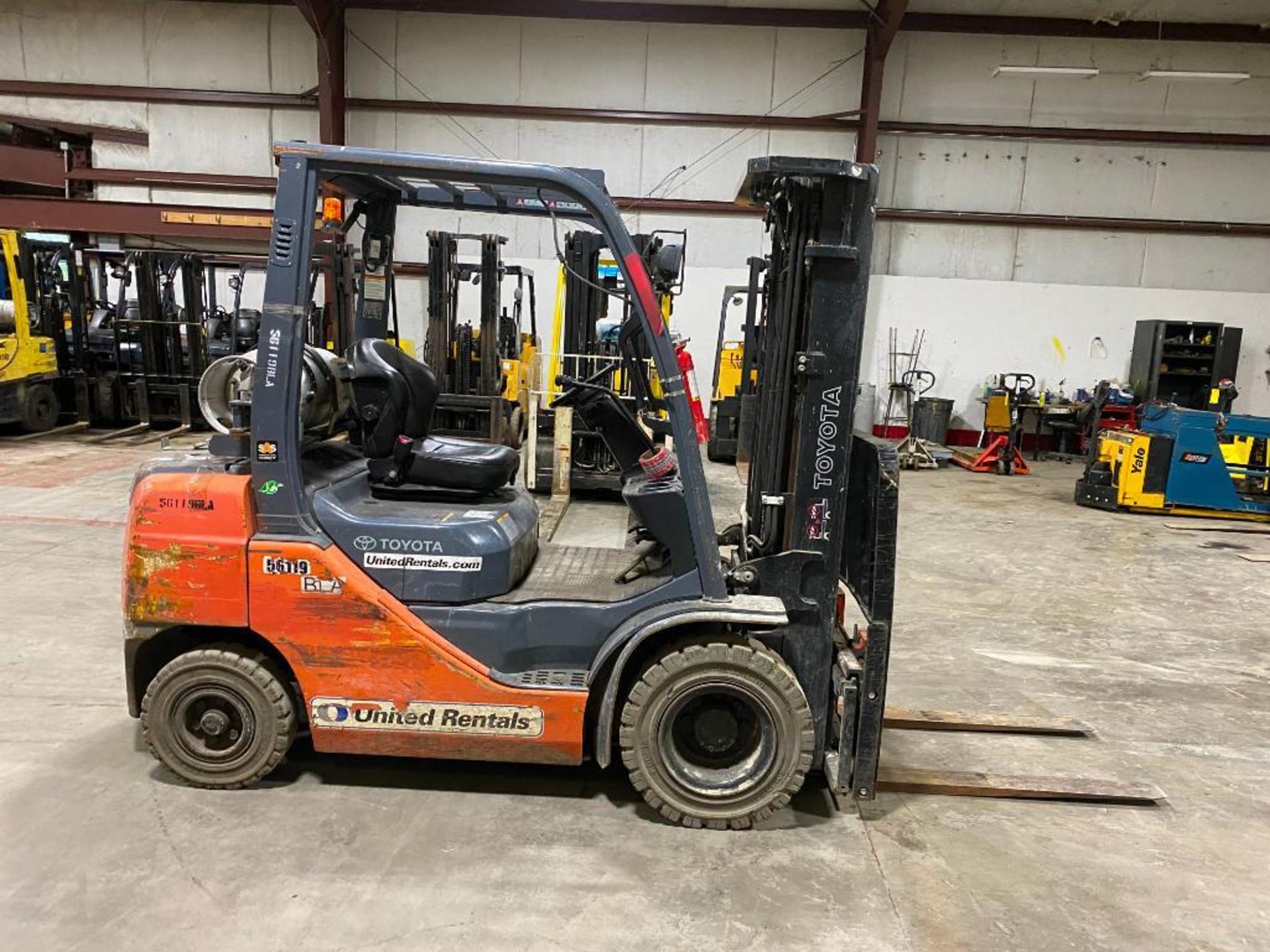 2017 Toyota 5,000-LB. Capacity Forklift, Model 8FGU25, S/N 83598, LPG, Solid Pneumatic Tires, 3-Stag - Image 3 of 5