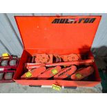 Multiton Skate Set (6) Skates, Handle, & Case