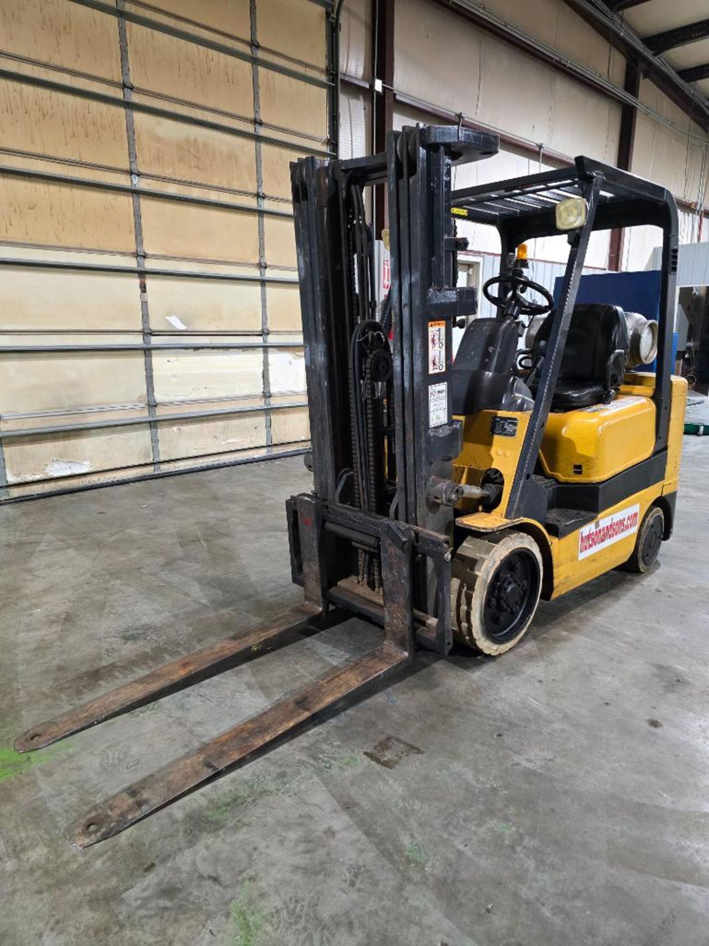 Caterpillar 5,000-LB. Capacity Forklift, Model CG25, LPG, 3,000 Hours, 188" Lift Height, S/N AT82001 - Image 2 of 12