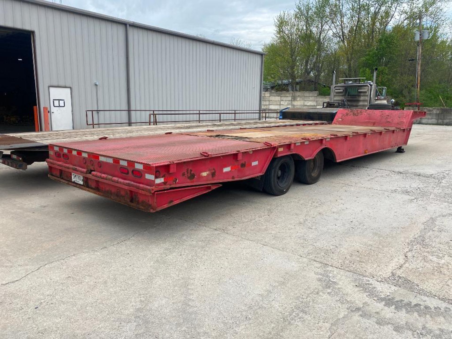 2007 Trail-Eze Tandem Axle Hydraulic Dove Tail Trailer, Winch, 38,175 GVWR