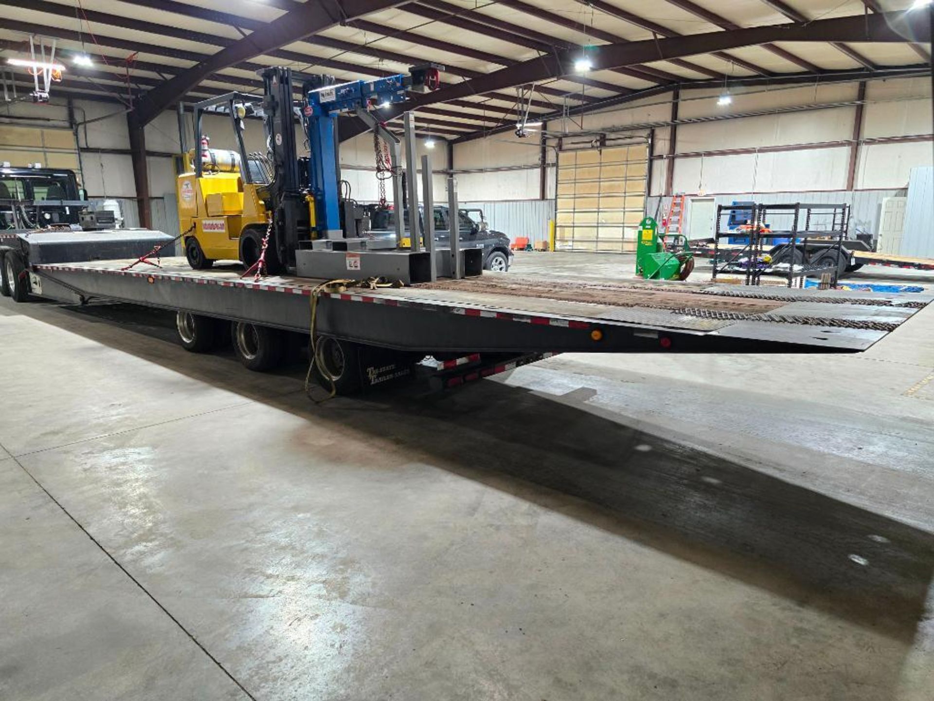 2011 Landoll Tri-Axle Traveling Axle Tilt Bed Trailer, Model 455, 43' Deck, 3'3" Tall Deck, Power Sp - Image 3 of 11