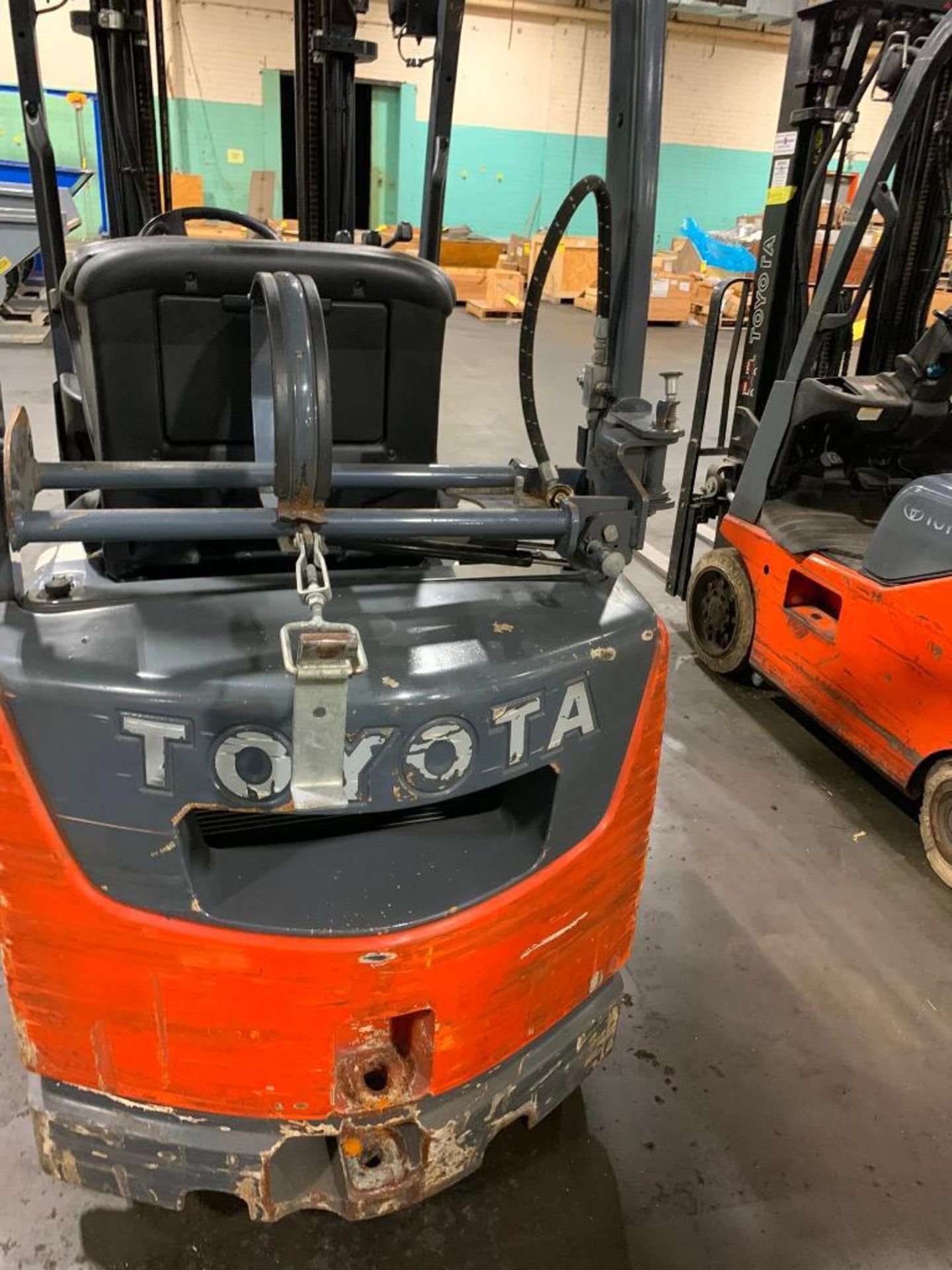 Toyota 3,000 LB. Capacity Forklift, Model 8FGCU15, LPG, 3-Stage Mast, 42" Forks, Side-Shift, Solid N - Image 5 of 13