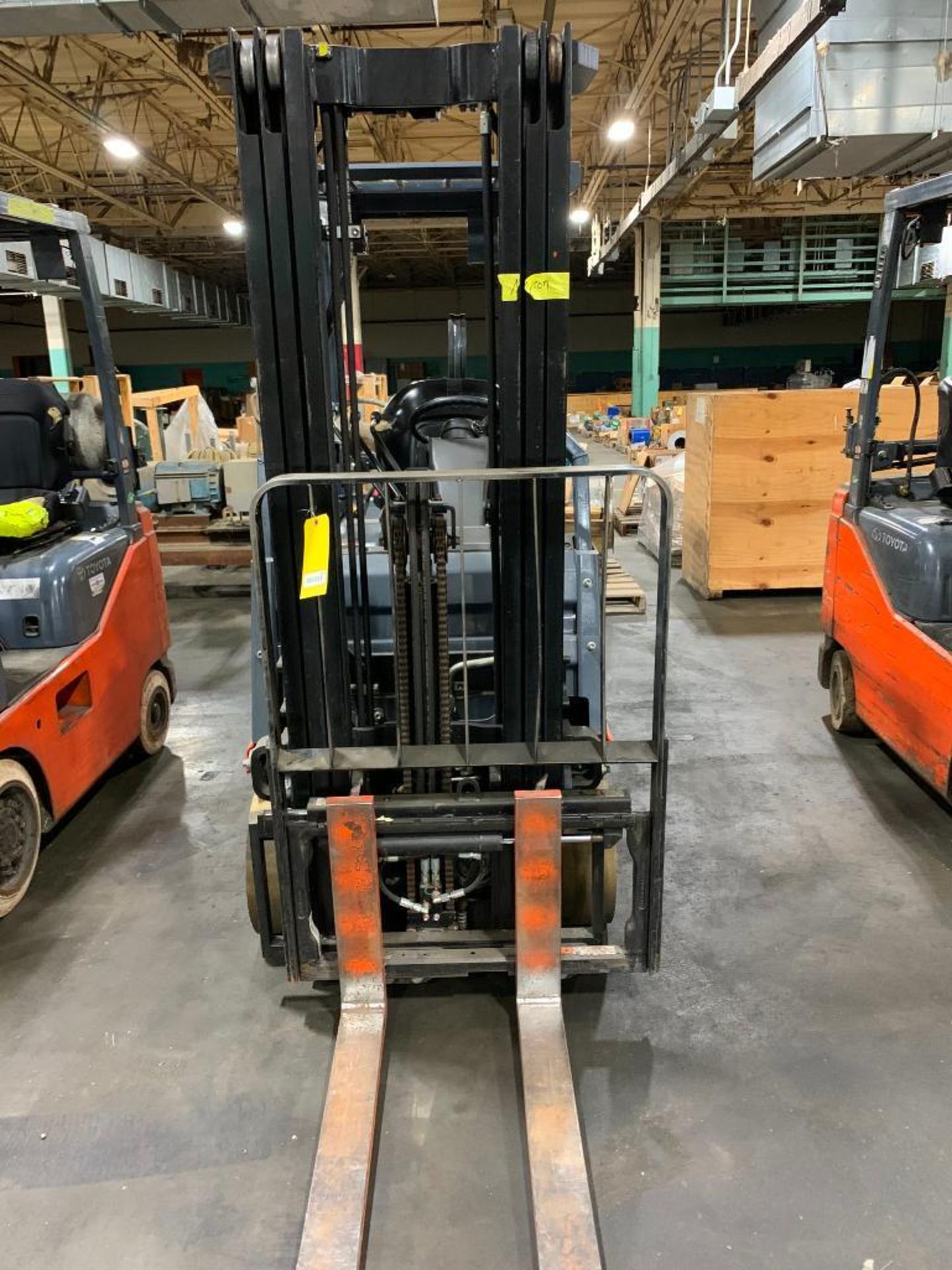 Toyota 3,000 LB. Capacity Forklift, Model 8FGCU15, LPG, 3-Stage Mast, 42" Forks, Side-Shift, Solid N - Image 5 of 15