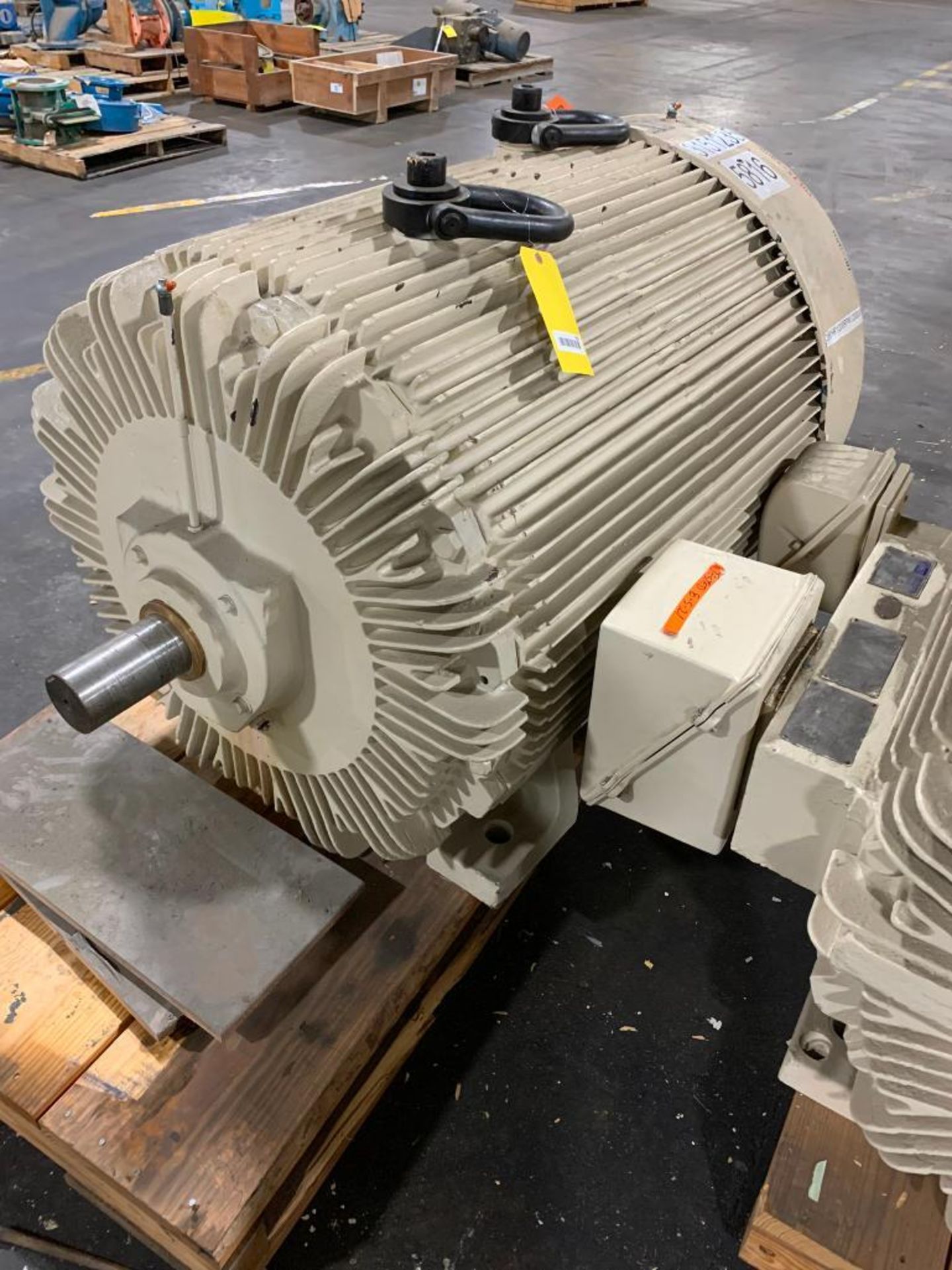 350-HP Electric Motor, 1200 RPM, 2300 V, 3 PH, FR; 686S