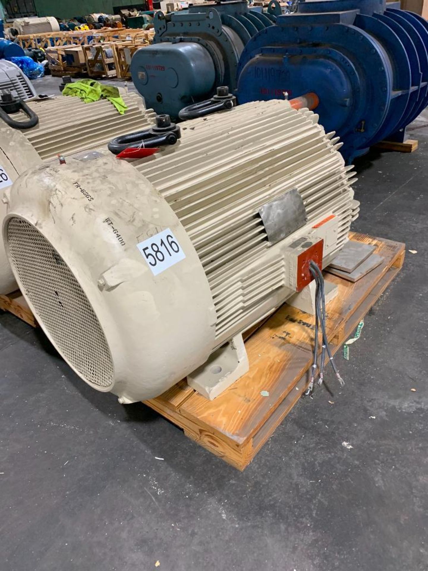 350-HP Electric Motor, 1200 RPM, 2300 V, 3 PH, FR; 686S - Bild 2 aus 3