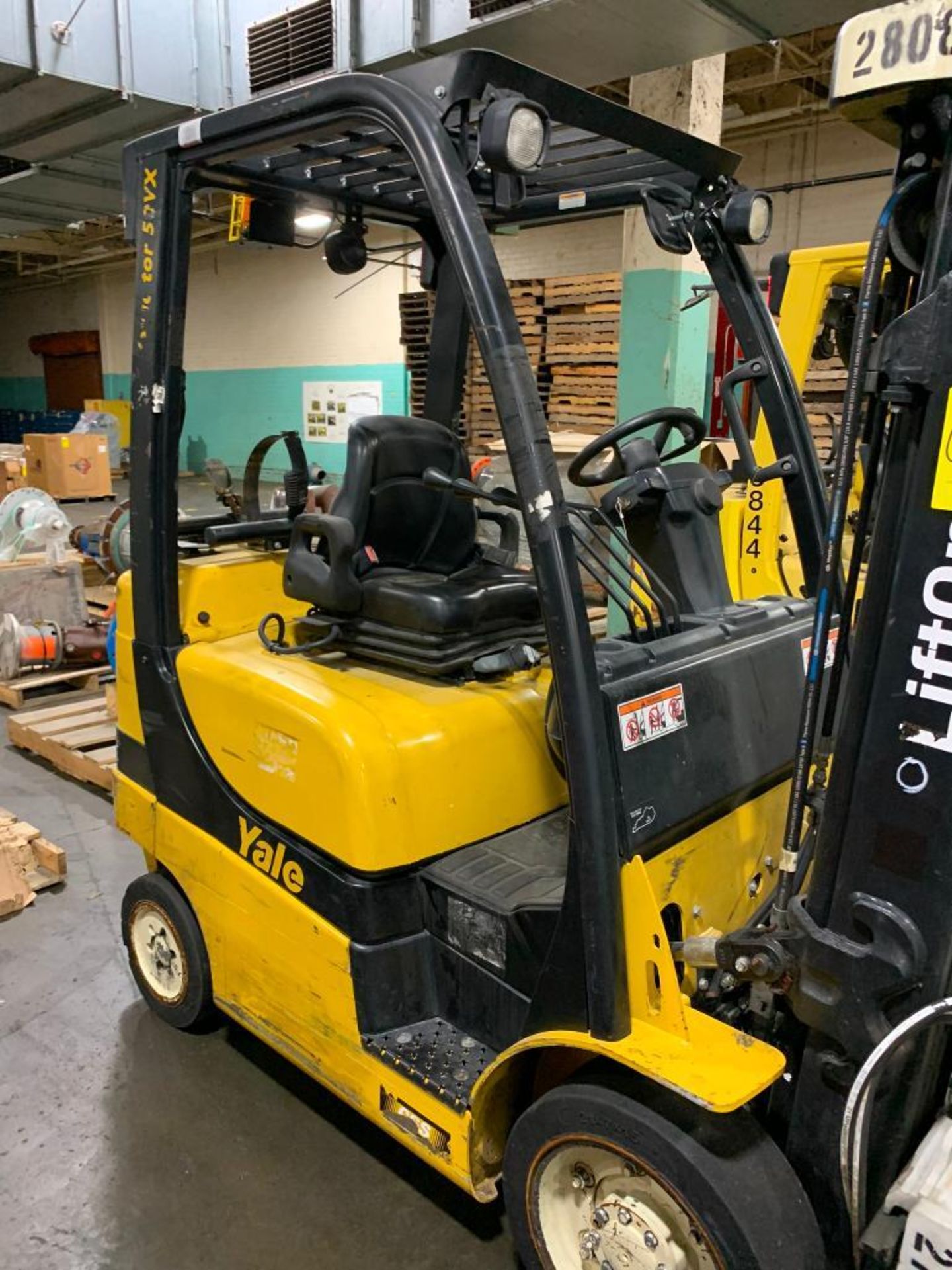 2017 Yale 5,000 LB. Capacity Forklift, Model GLC050, LPG, 3-Stage Mast, Cascade Reach Attachment, So - Image 4 of 17