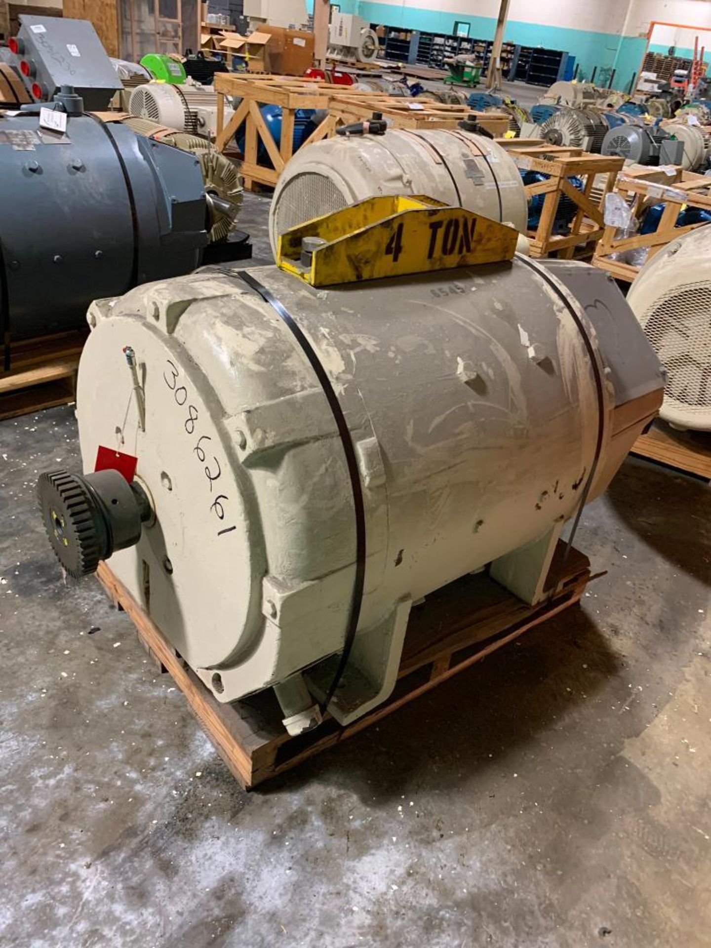 Westinghouse 500-HP Electric Motor, 1150/1365 RPM, 500 V, 3 Phase, FR: 686AS - Image 2 of 3