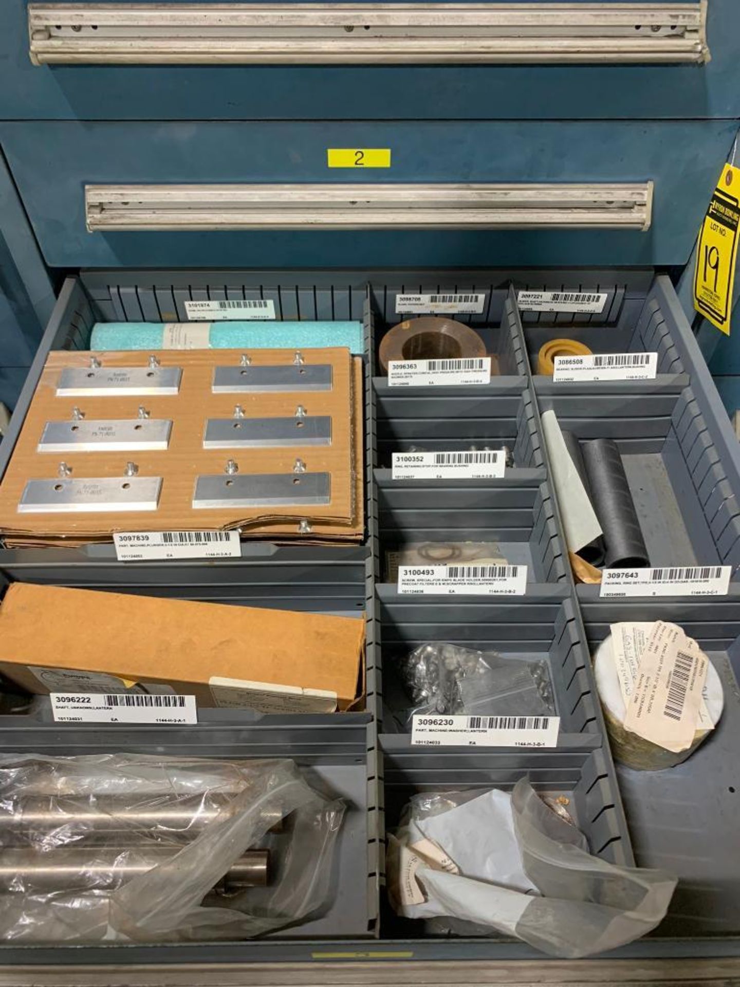 Stanley Vidmar 8-Drawer Cabinet w/ Assorted Switches, Burners, Ignitors, Analyzers, Plungers, Assort - Image 4 of 9