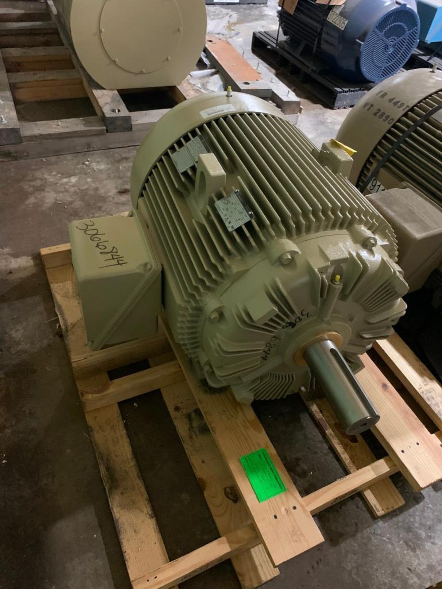 GE 125-HP Electric Motor, 1199 RPM, 460 V, 3 Phase, FR: 445T - Image 2 of 3
