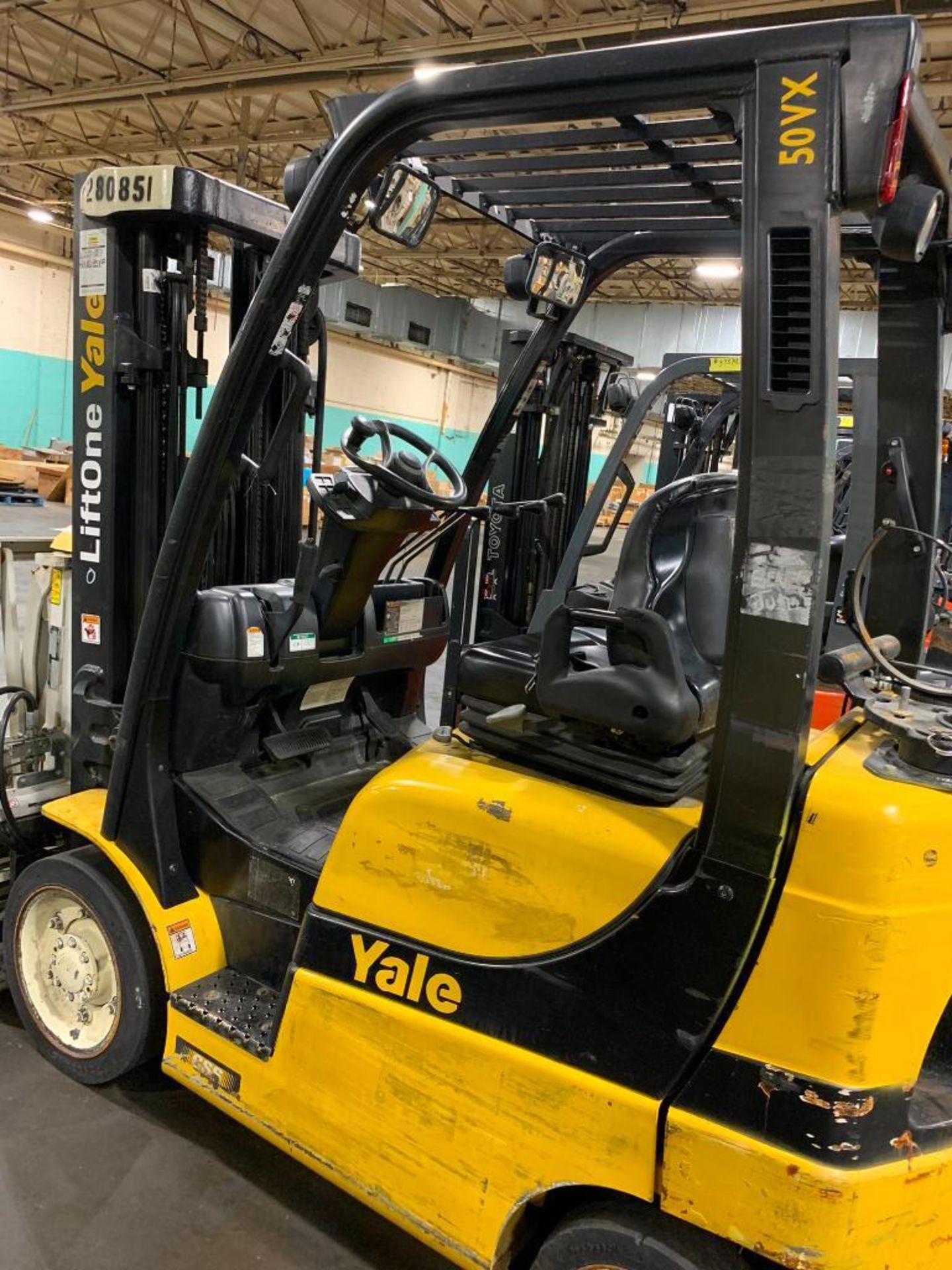 2017 Yale 5,000 LB. Capacity Forklift, Model GLC050, LPG, 3-Stage Mast, Cascade Reach Attachment, So - Image 7 of 17