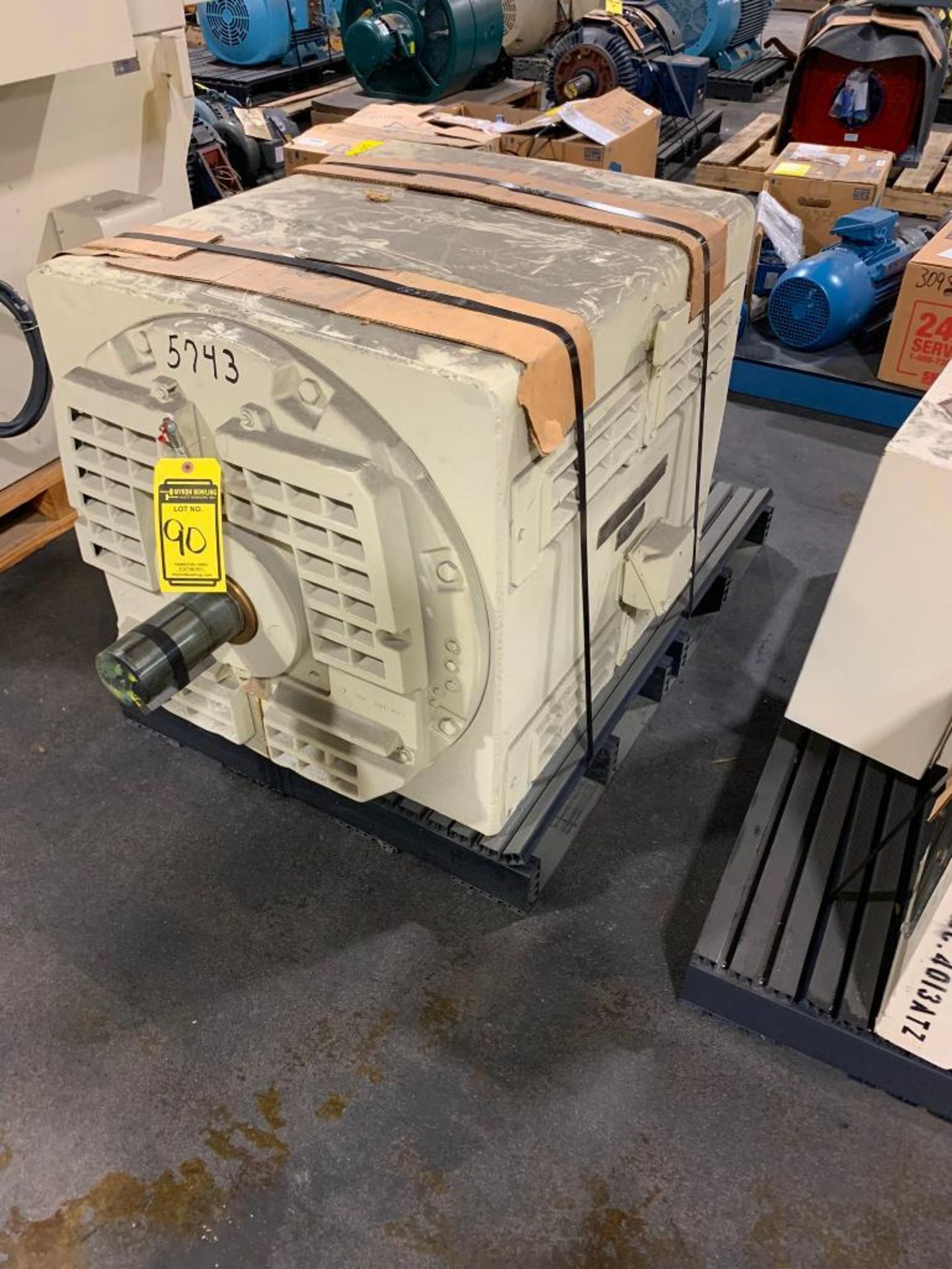 Central Electric 400-HP Motor, 2300 V, 3 Phase, FR: 8266S