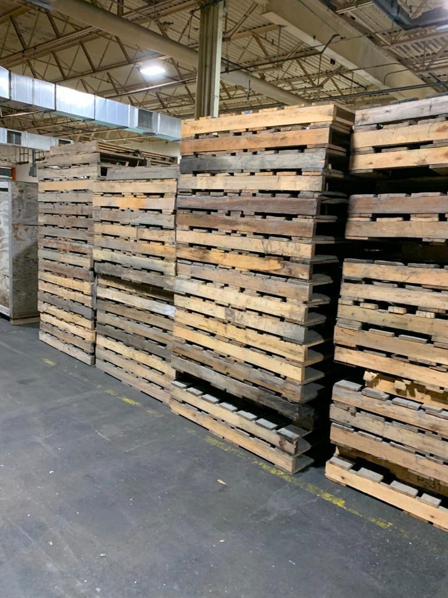 Approx. (105) 48" X 48" Pallets, Some Smaller - Image 3 of 4