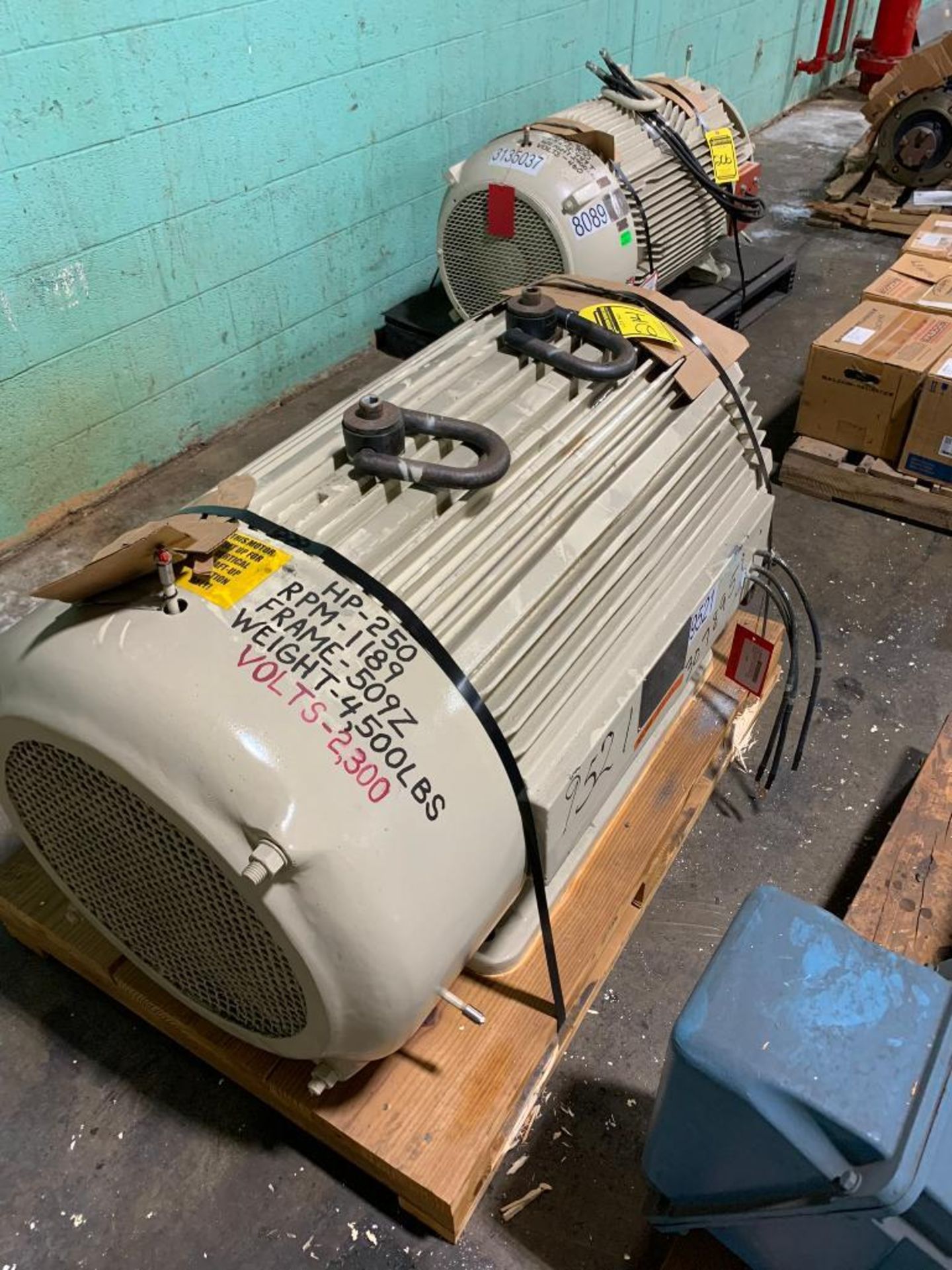 Westinghouse 250-HP Electric Motor, 1189 RPM, 2300 V, 3 PH, FR: 509Z - Image 2 of 3