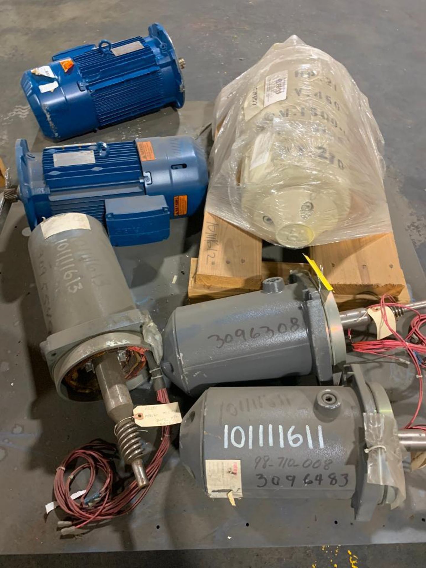 Pallet w/ (6) Electric Motors; (3) 400 V Electric Motors, (2) Sew Eurodrive 5-HP Electric Motors, 17