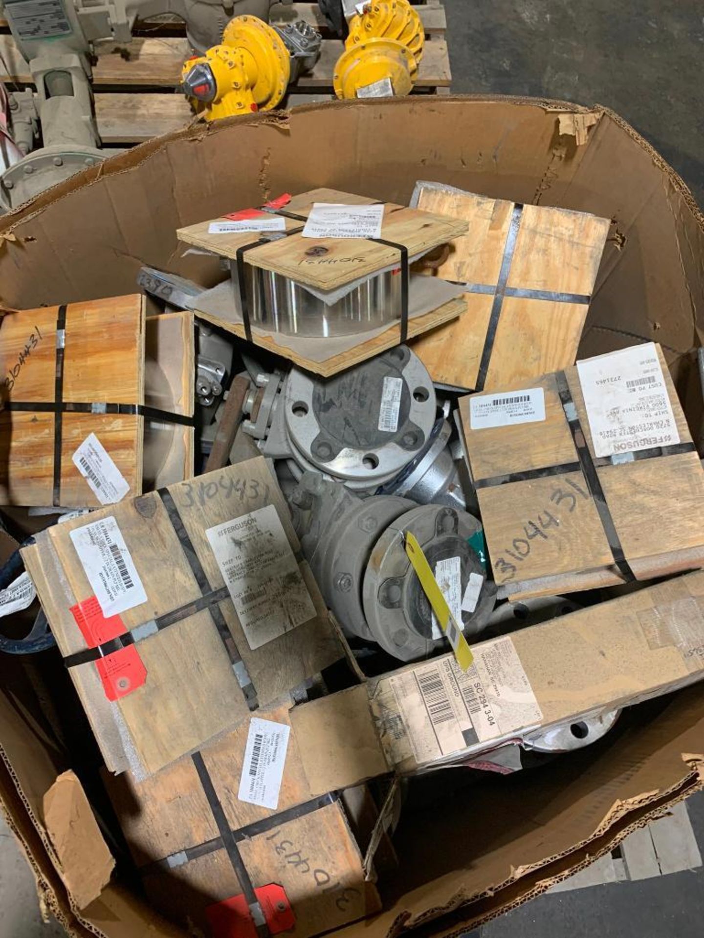 Pallet w/ Assorted Check Valves, Ball Valves