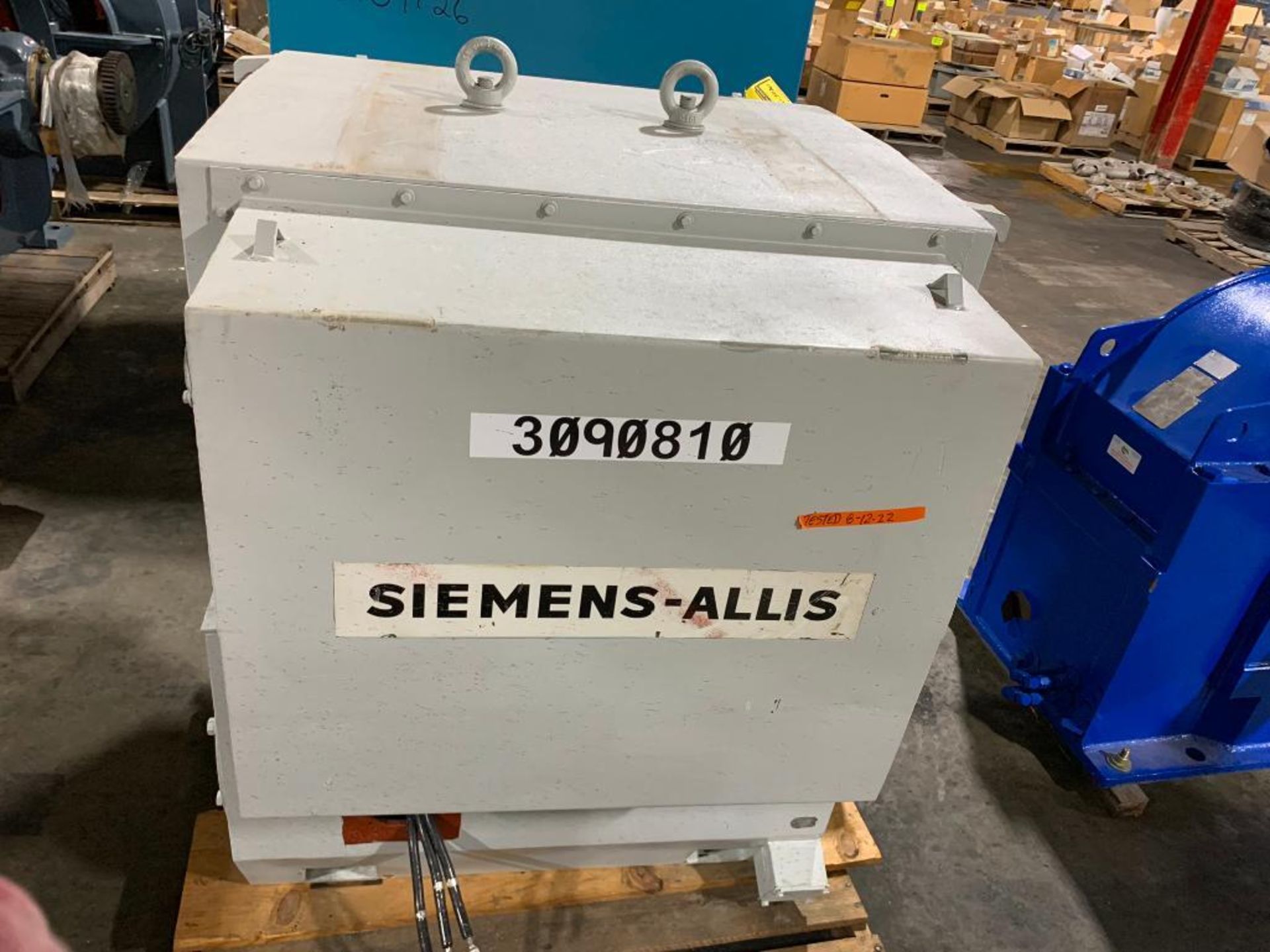 Siemens 350-HP Induction Motor, 890 RPM, 2300 V, 3 PH, FR: 509US