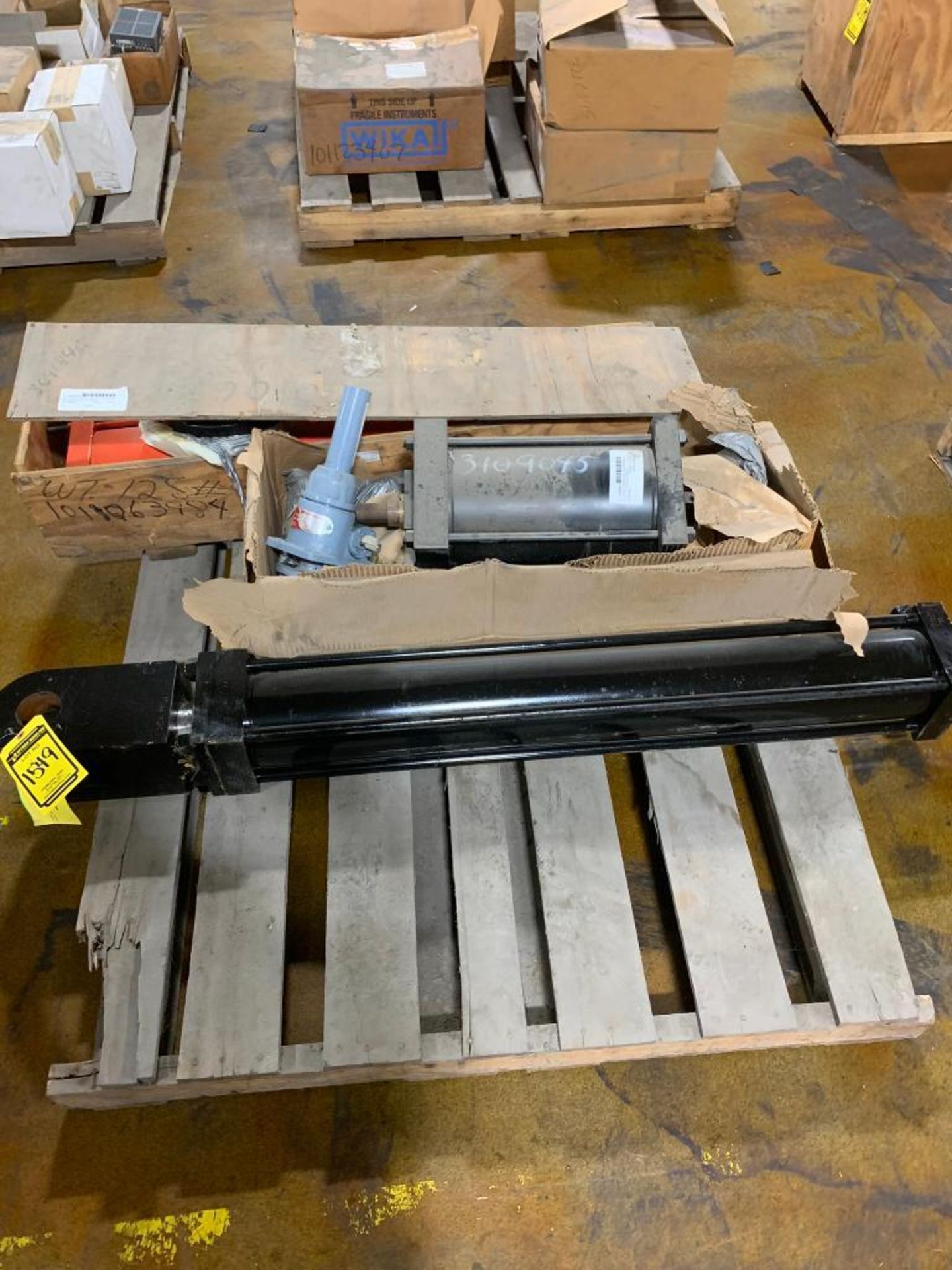 Pneumatic Cylinder, 6" Bore, 32" Stroke, Other Pneumatic Cylinders, Ball Screw Actuator - Image 3 of 3